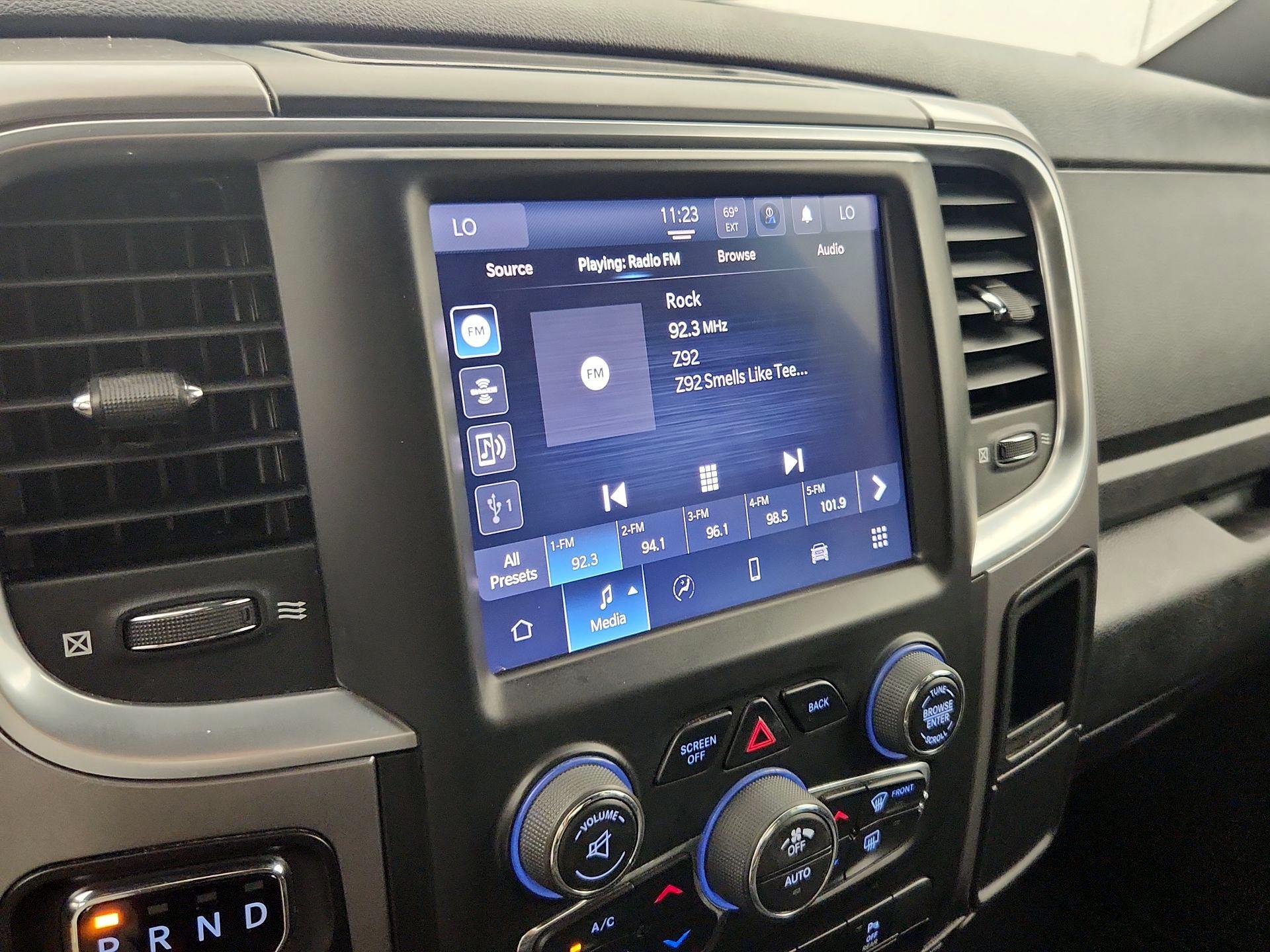 Thumbnail: 2023 RAM 1500 Classic - 15