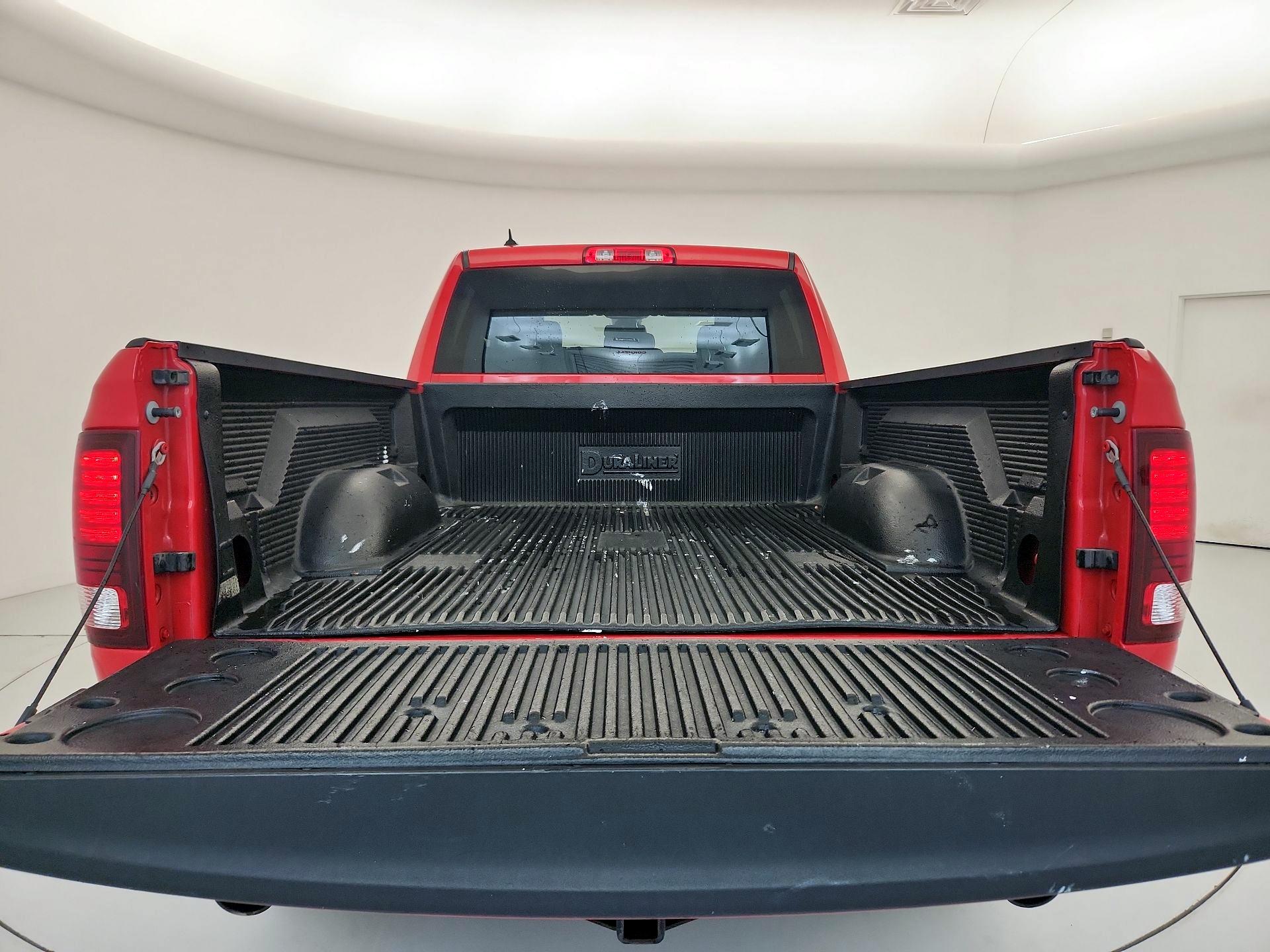 Thumbnail: 2023 RAM 1500 Classic - 20