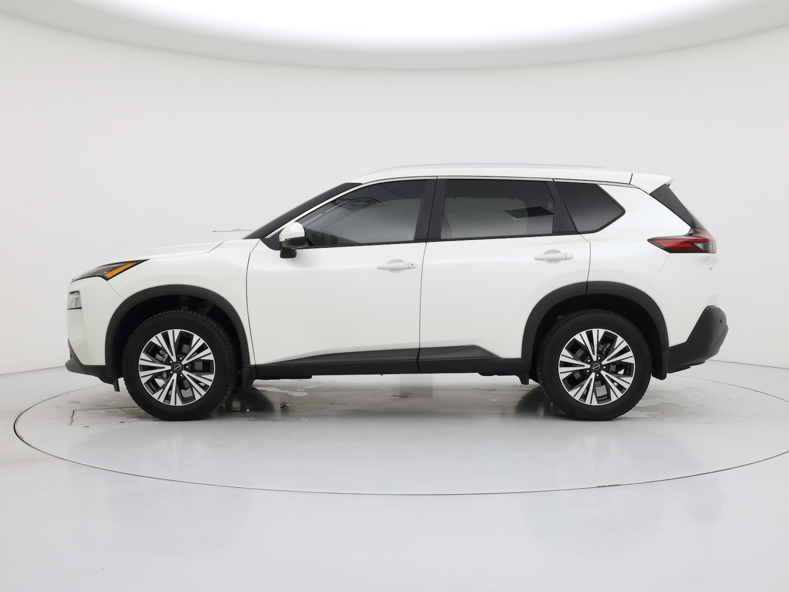 2023 Nissan Rogue SV - Photo 4