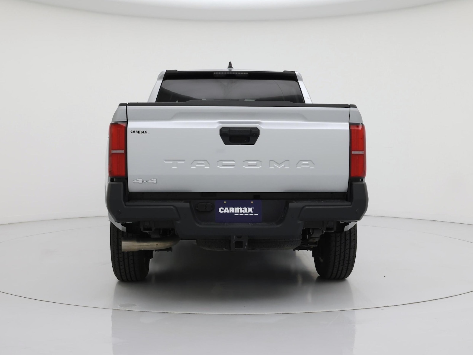 2025 Toyota Tacoma SR - Photo 7