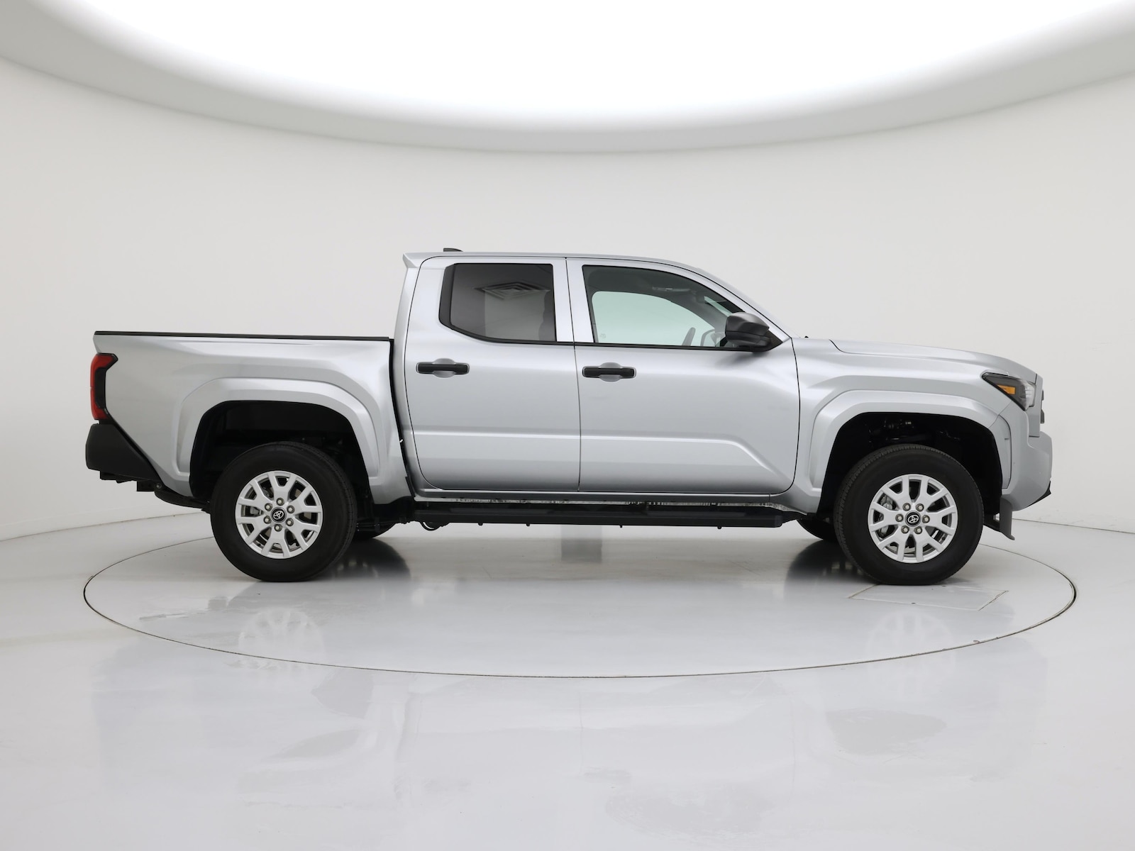 2025 Toyota Tacoma SR - Photo 8