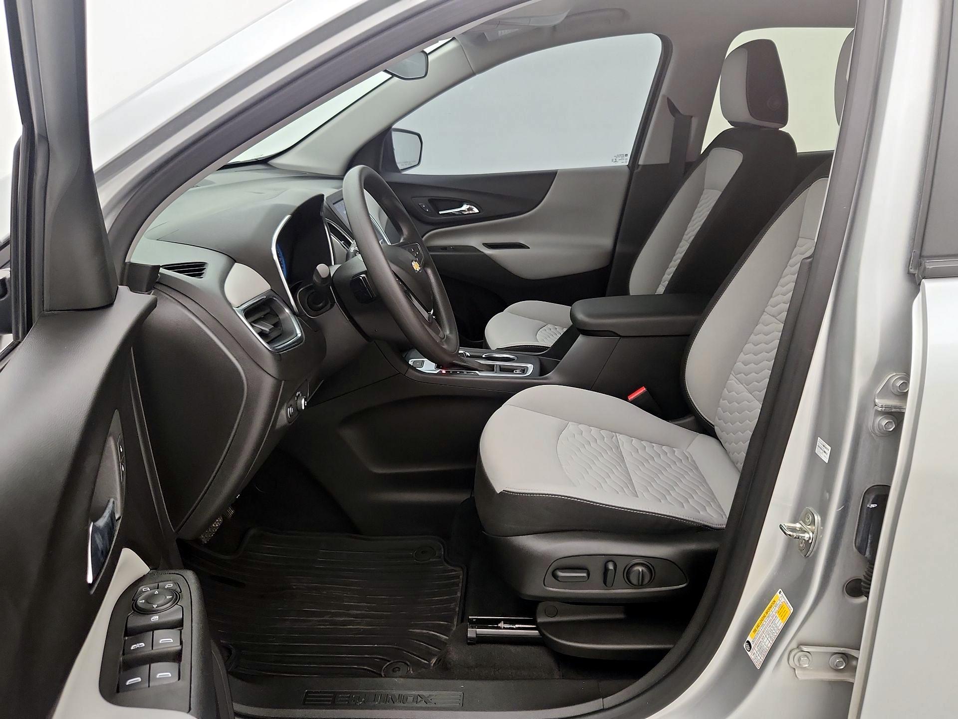 Thumbnail: 2021 Chevrolet Equinox - 11