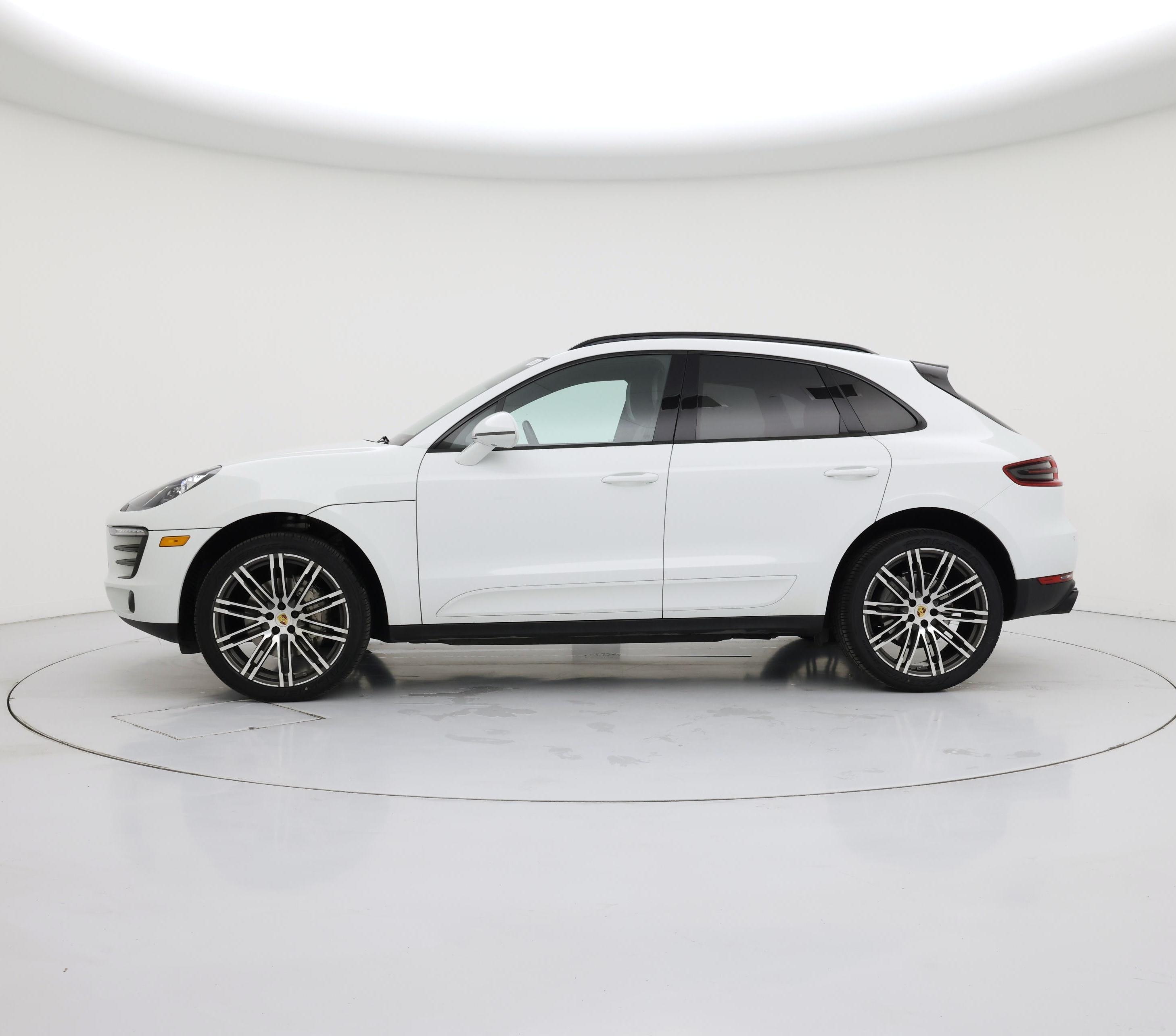 Thumbnail: 2018 Porsche Macan - 3