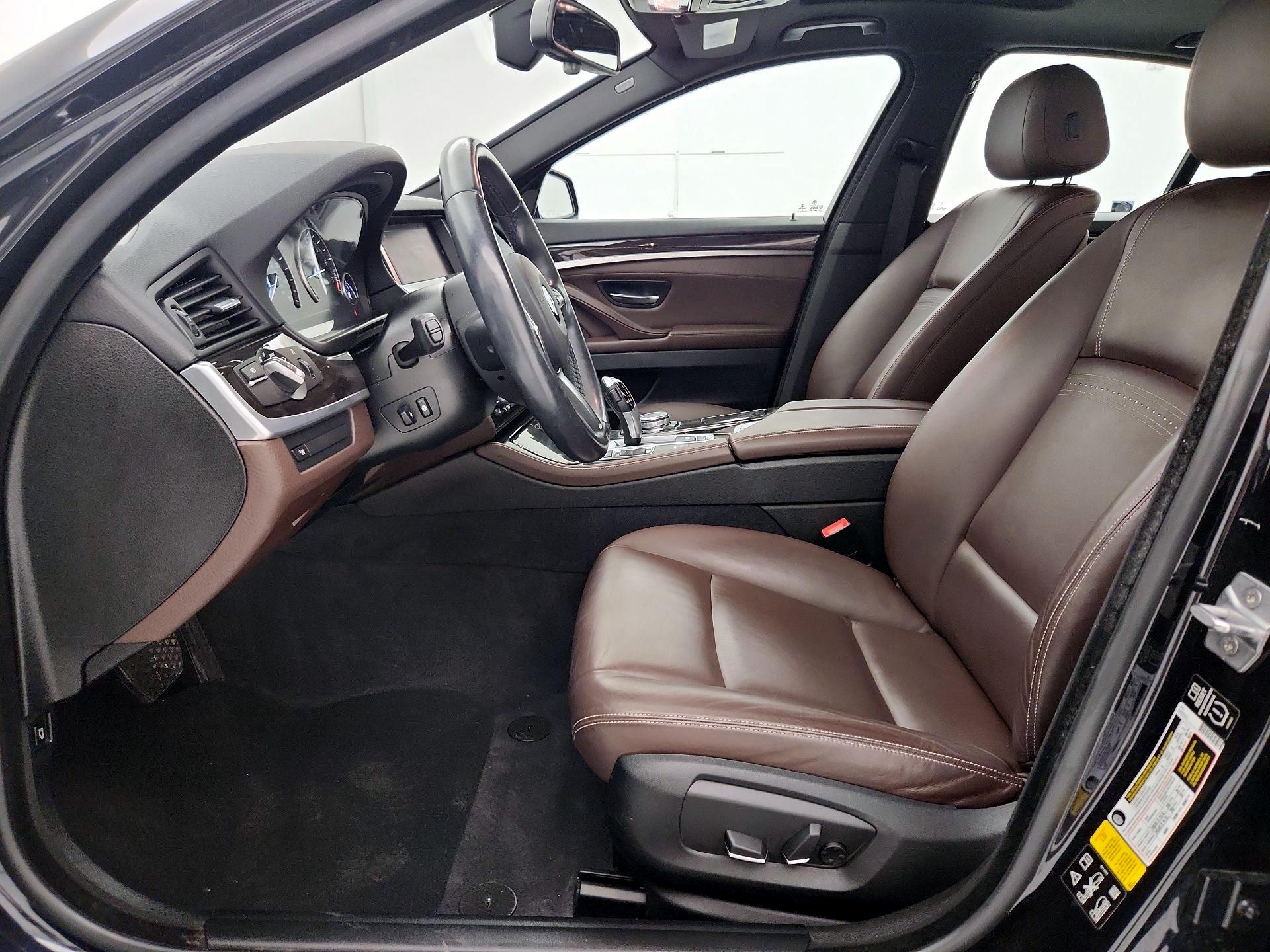 Thumbnail: 2015 BMW 5 Series - 11