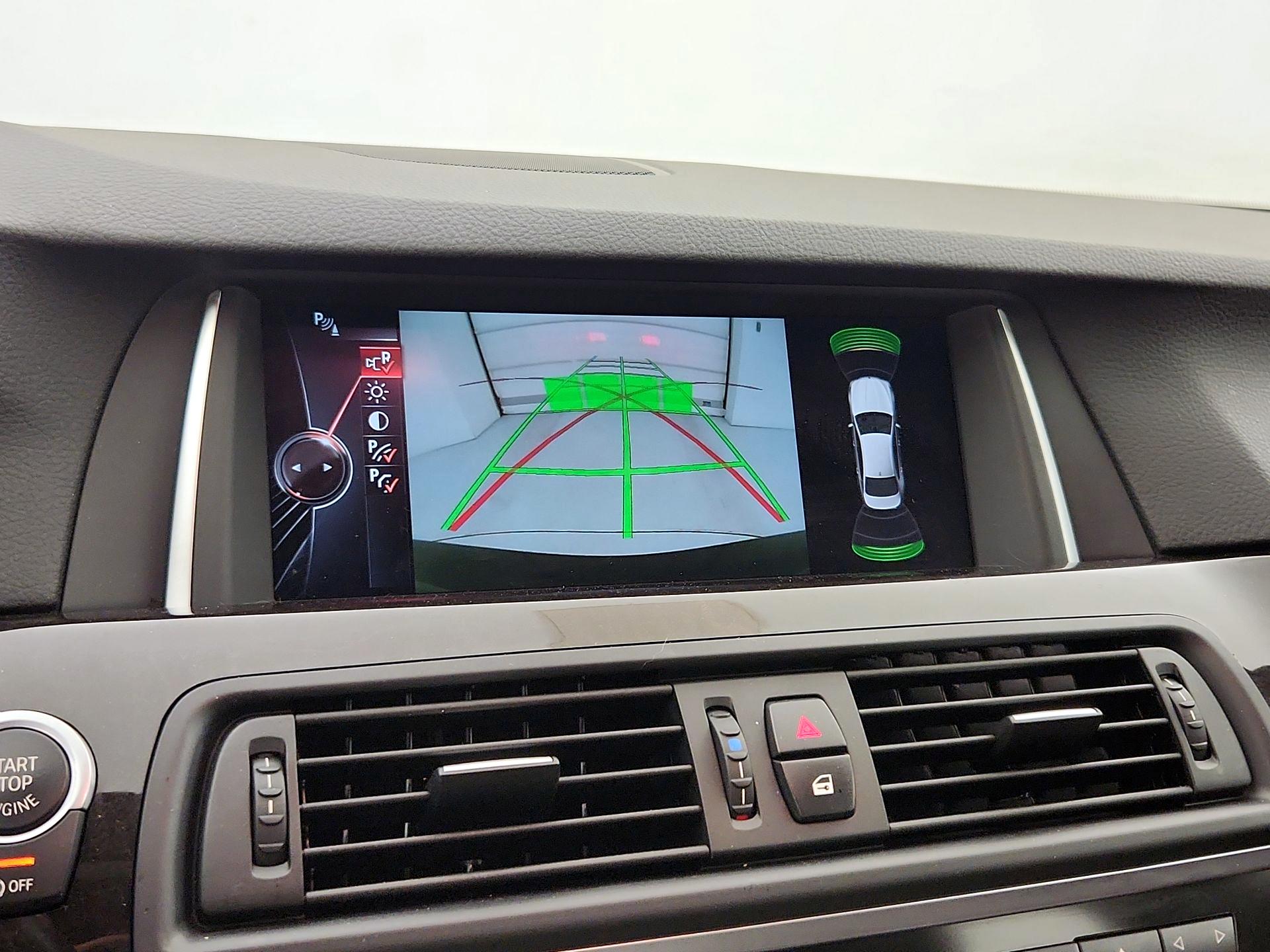 Thumbnail: 2015 BMW 5 Series - 15