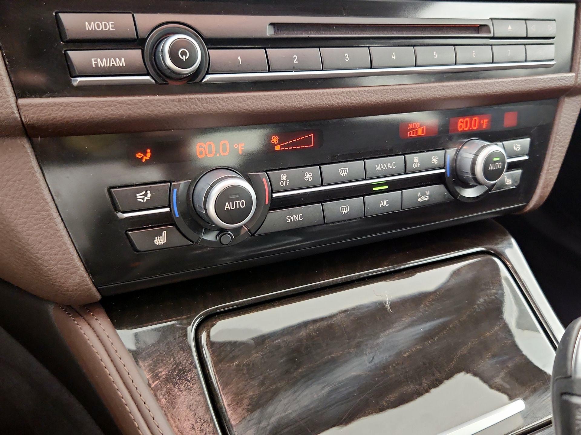Thumbnail: 2015 BMW 5 Series - 17