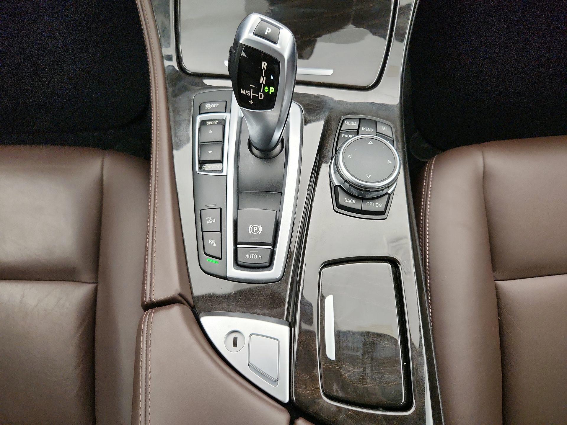 Thumbnail: 2015 BMW 5 Series - 18