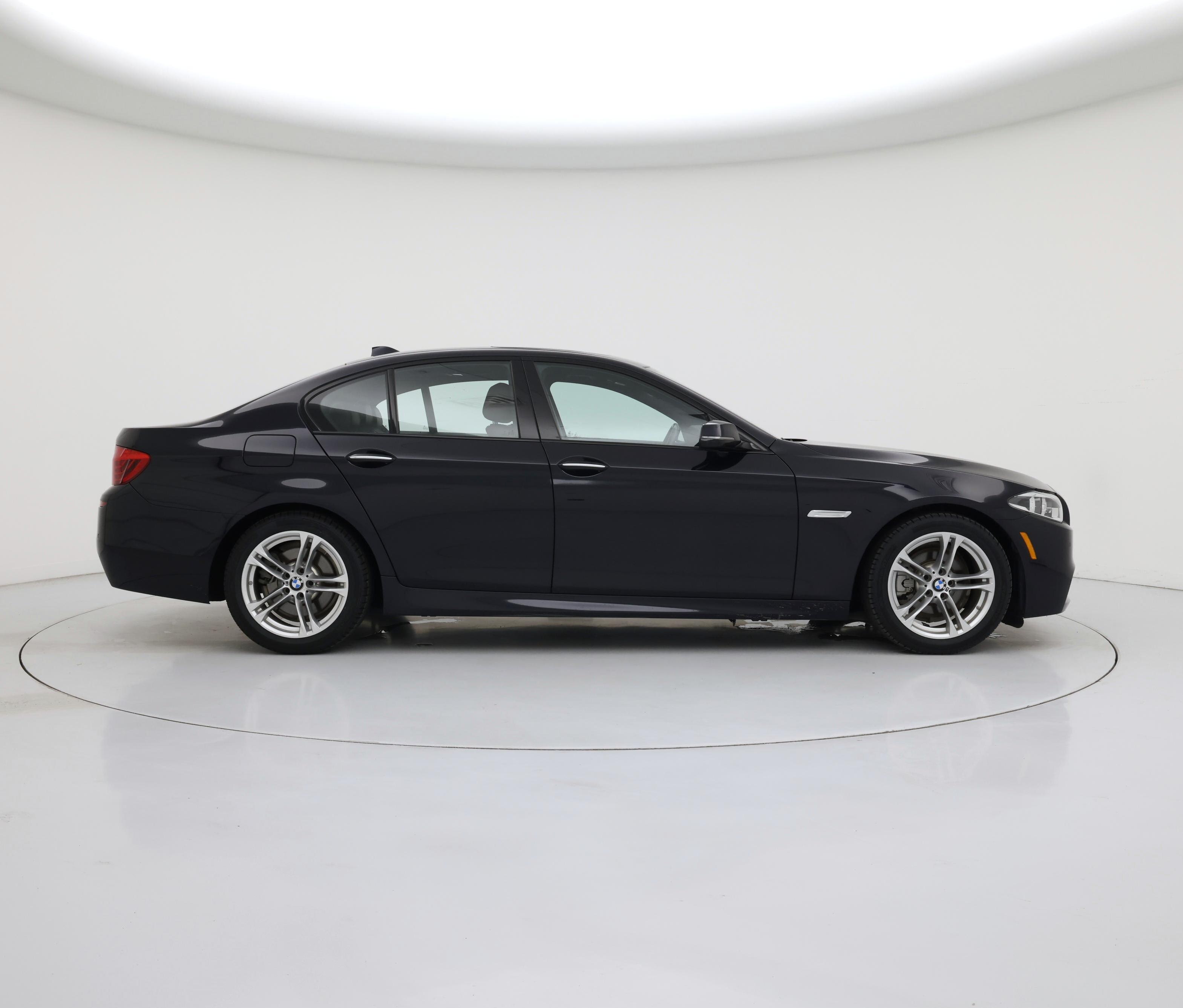 Thumbnail: 2015 BMW 5 Series - 7