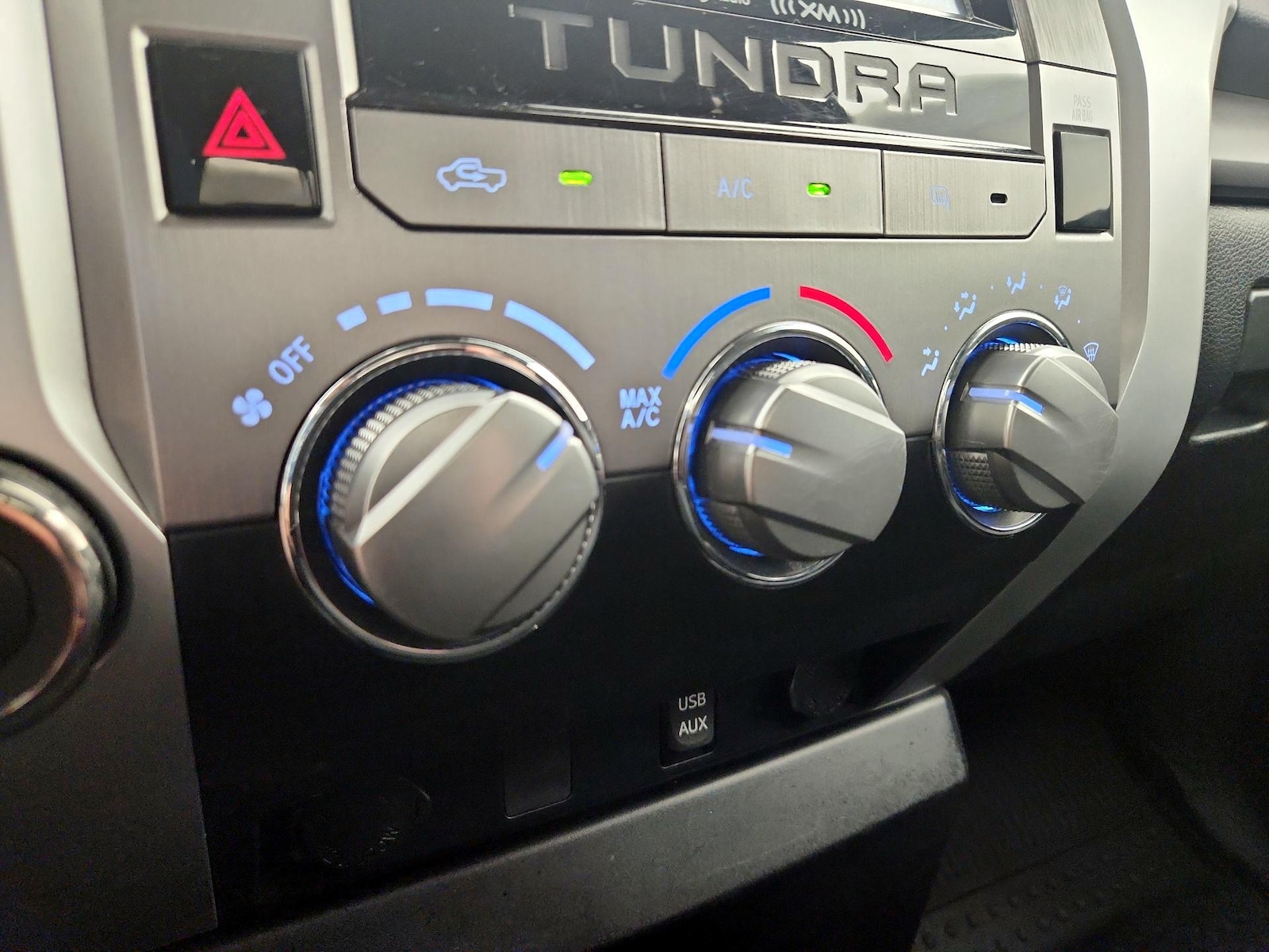 2018 Toyota Tundra SR5 - Photo 17