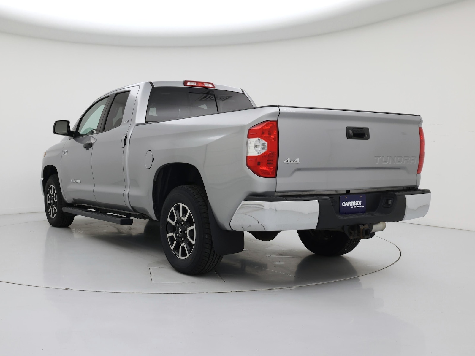 2018 Toyota Tundra SR5 - Photo 3