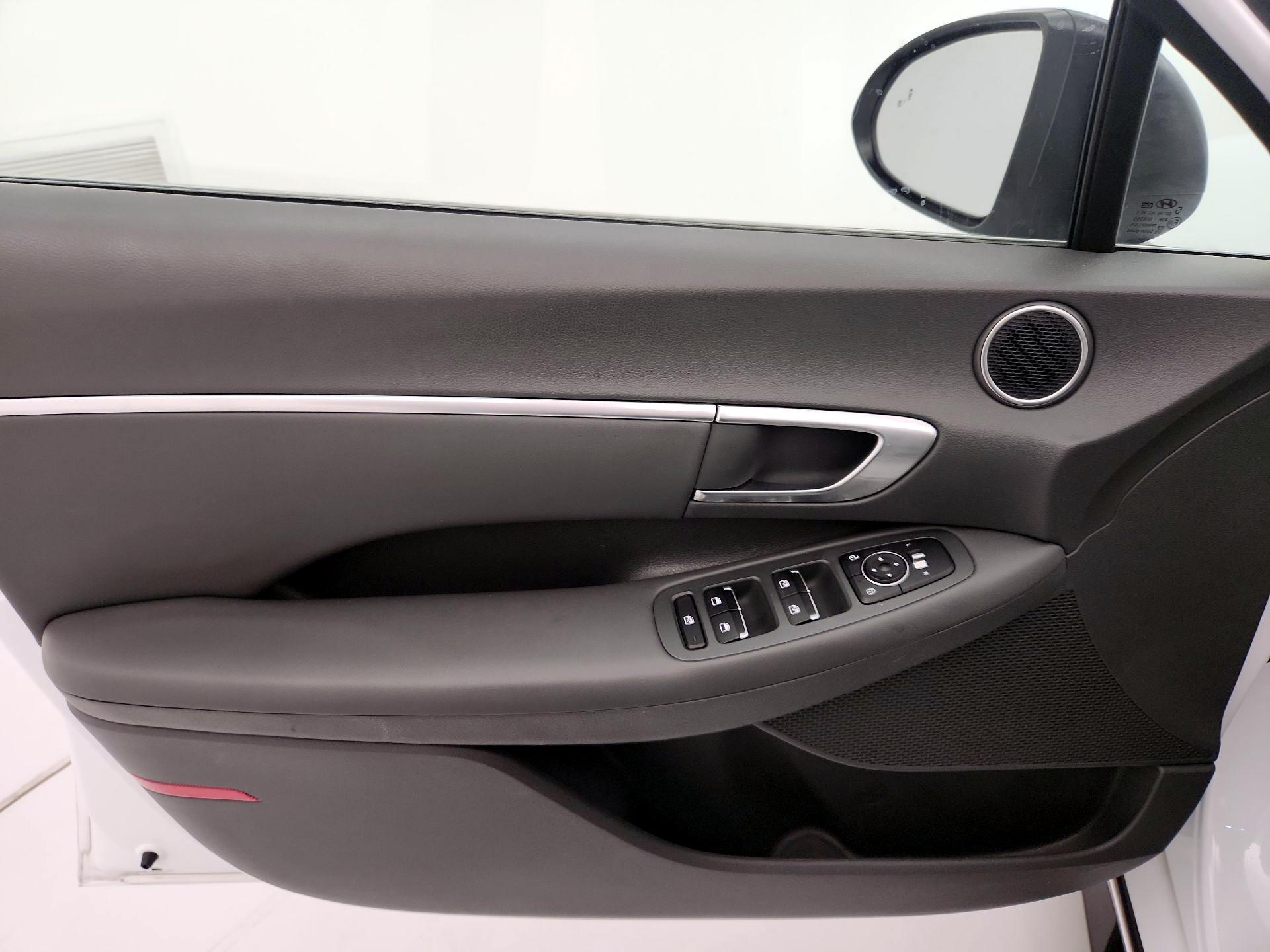 Thumbnail: 2021 Hyundai Sonata - 12