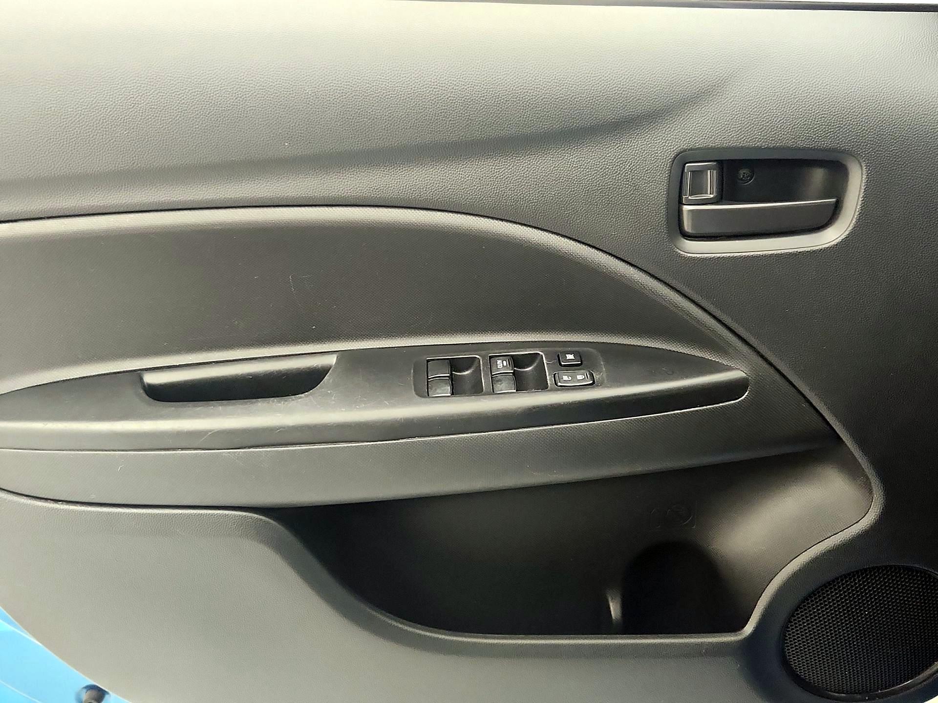 Thumbnail: 2017 Mitsubishi Mirage G4 - 12