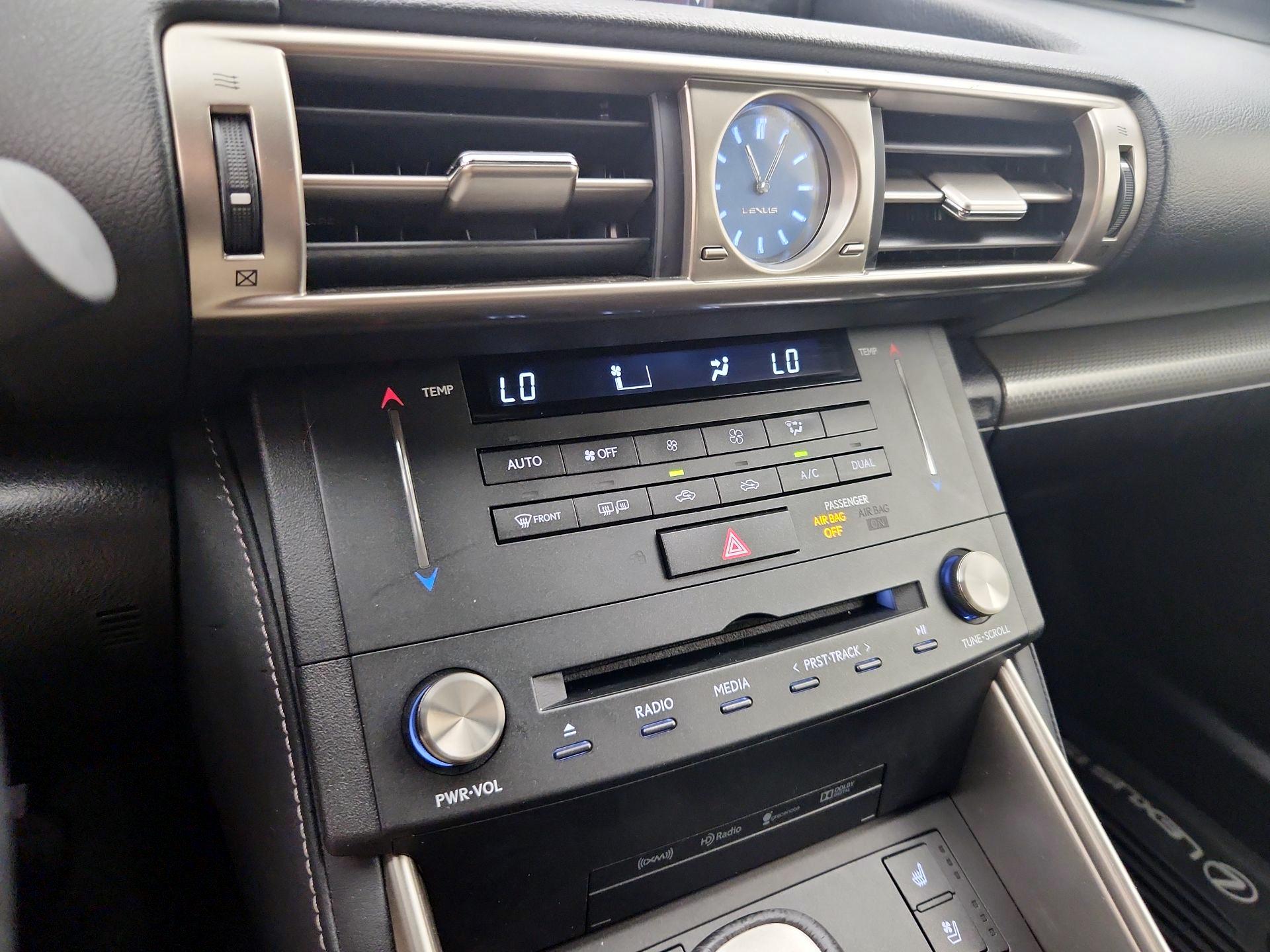 Thumbnail: 2015 Lexus IS - 17