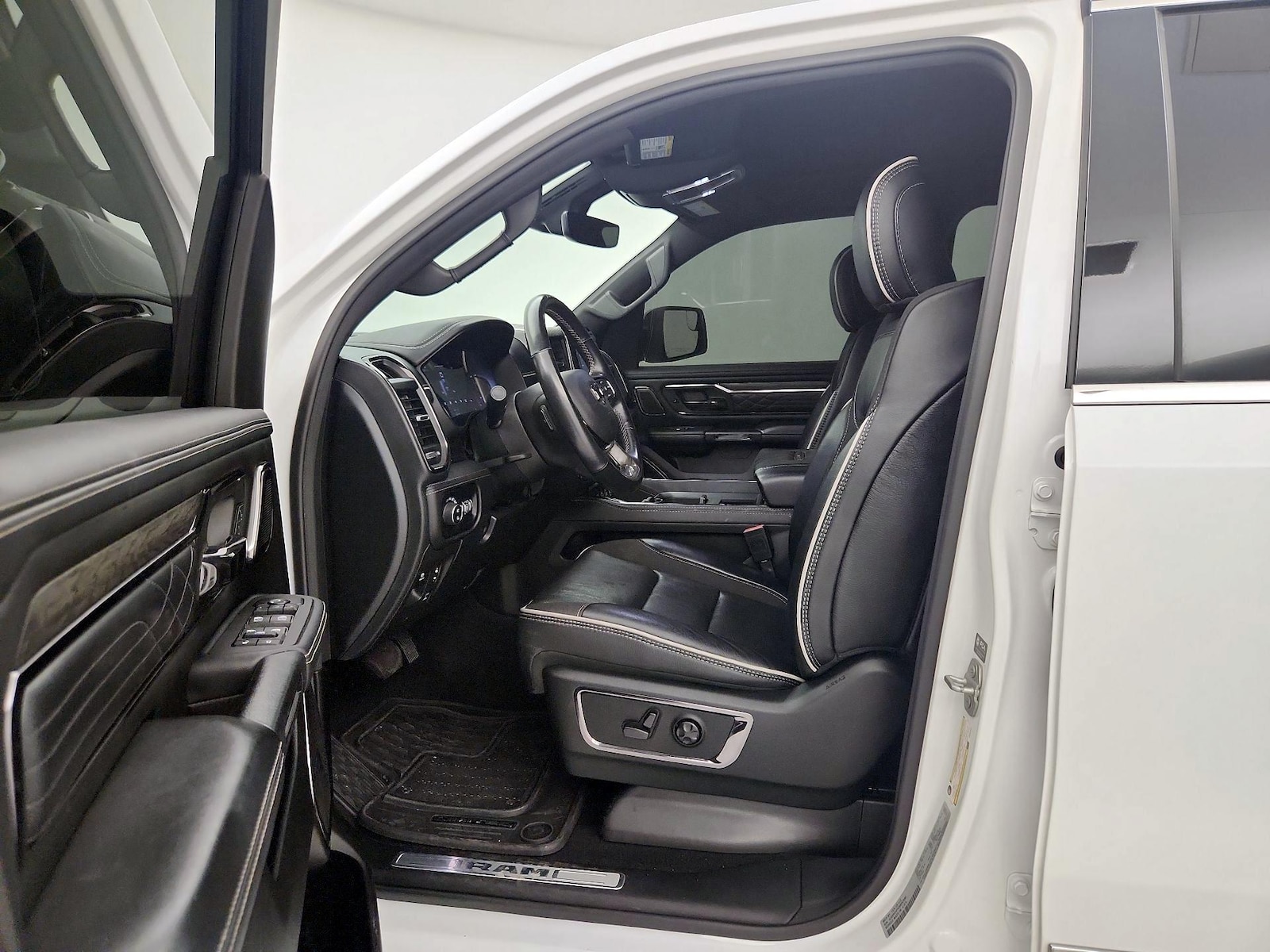 2025 RAM Ram 1500 Pickup Limited - Photo 12