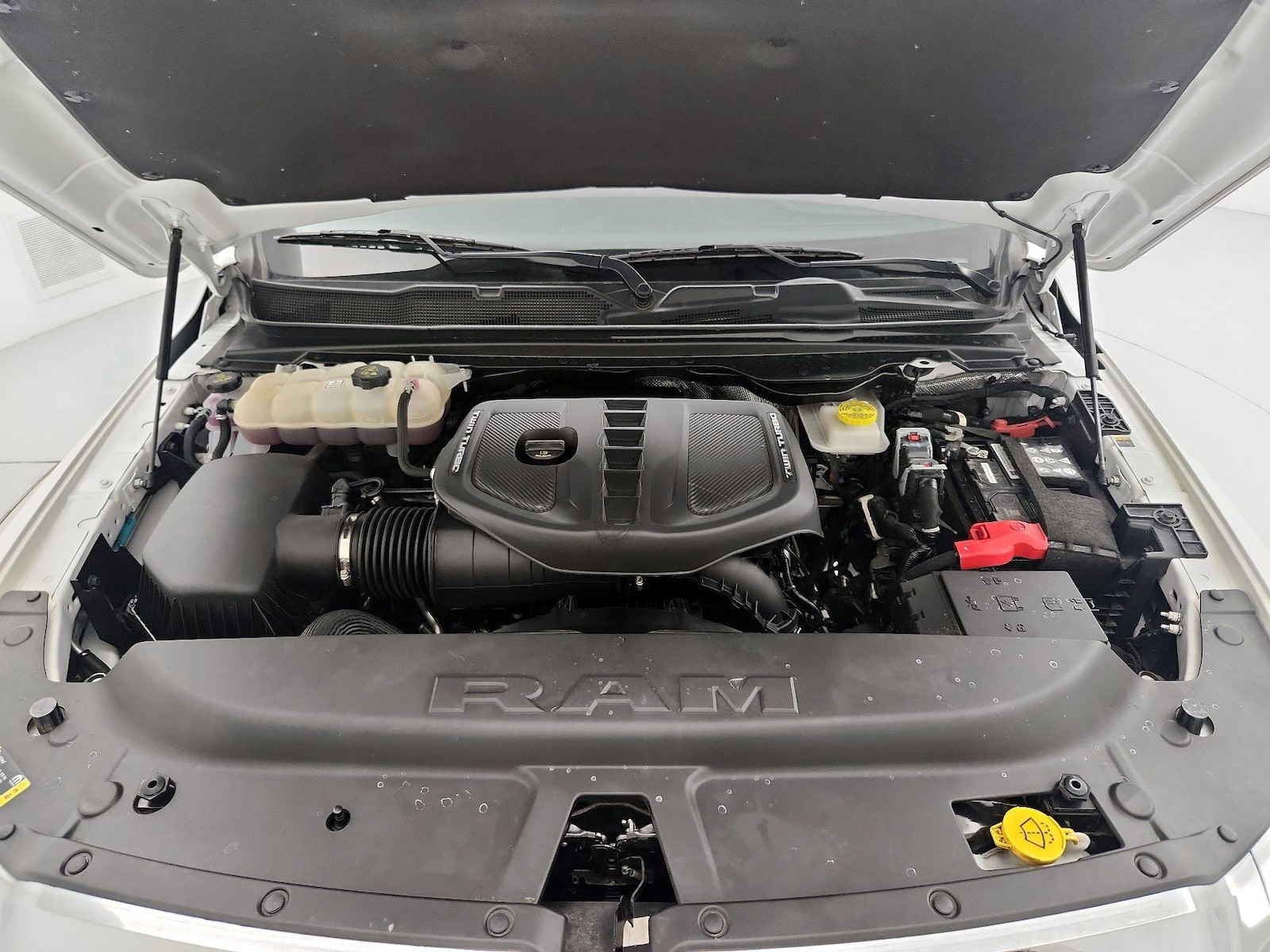 2025 RAM Ram 1500 Pickup Limited - Photo 24