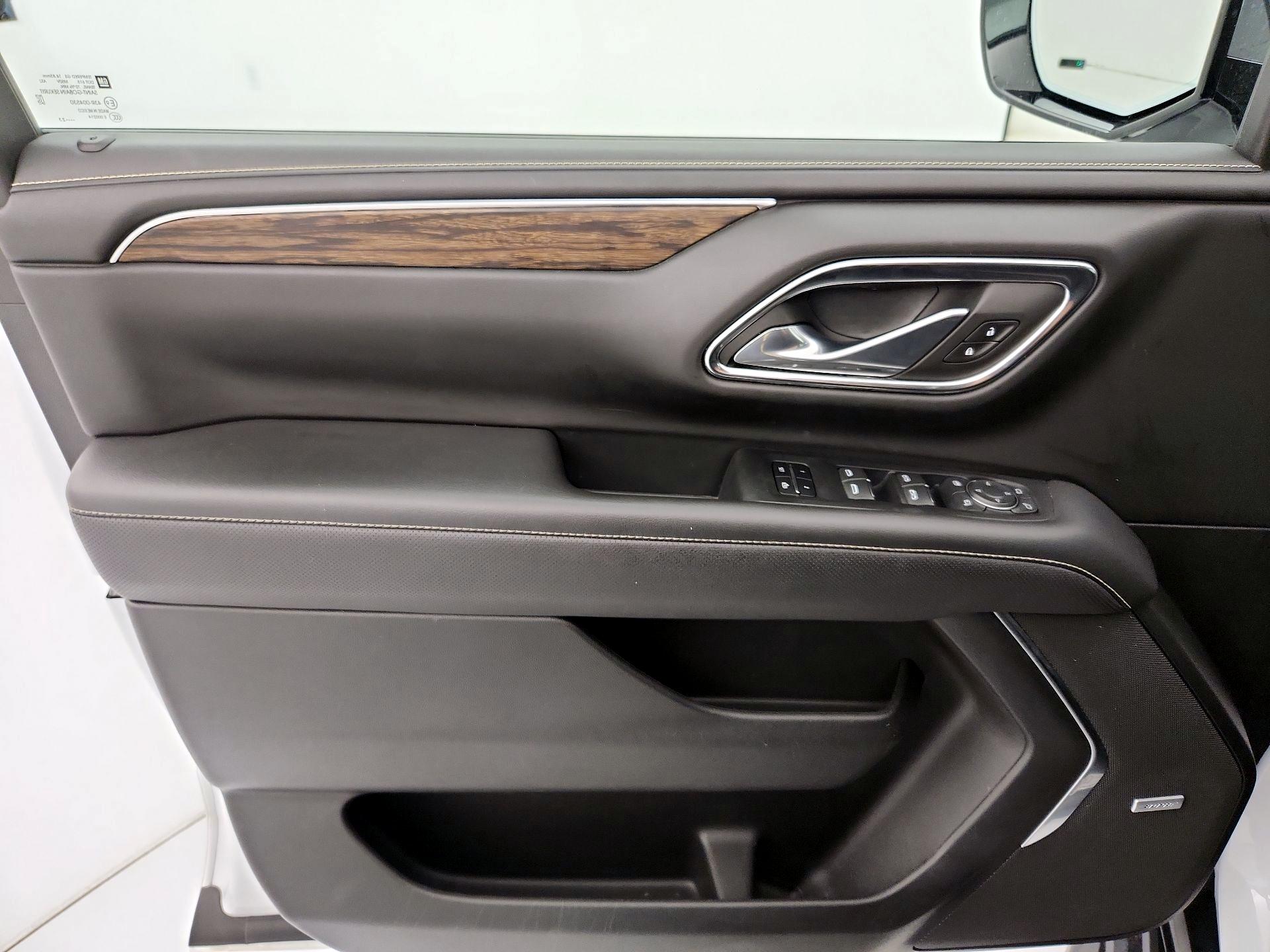Thumbnail: 2023 Chevrolet Suburban - 12