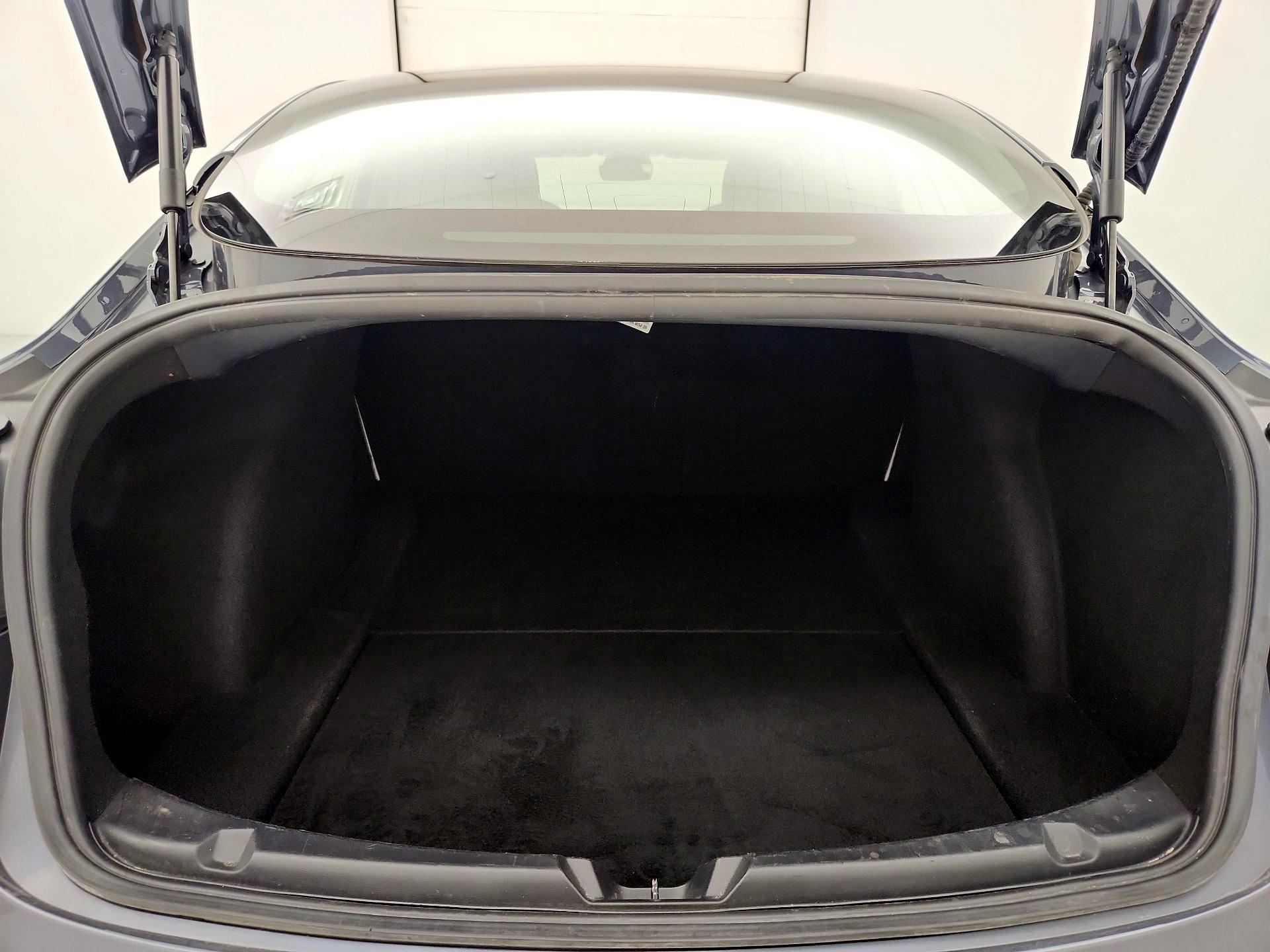 Thumbnail: 2020 Tesla Model 3 - 20