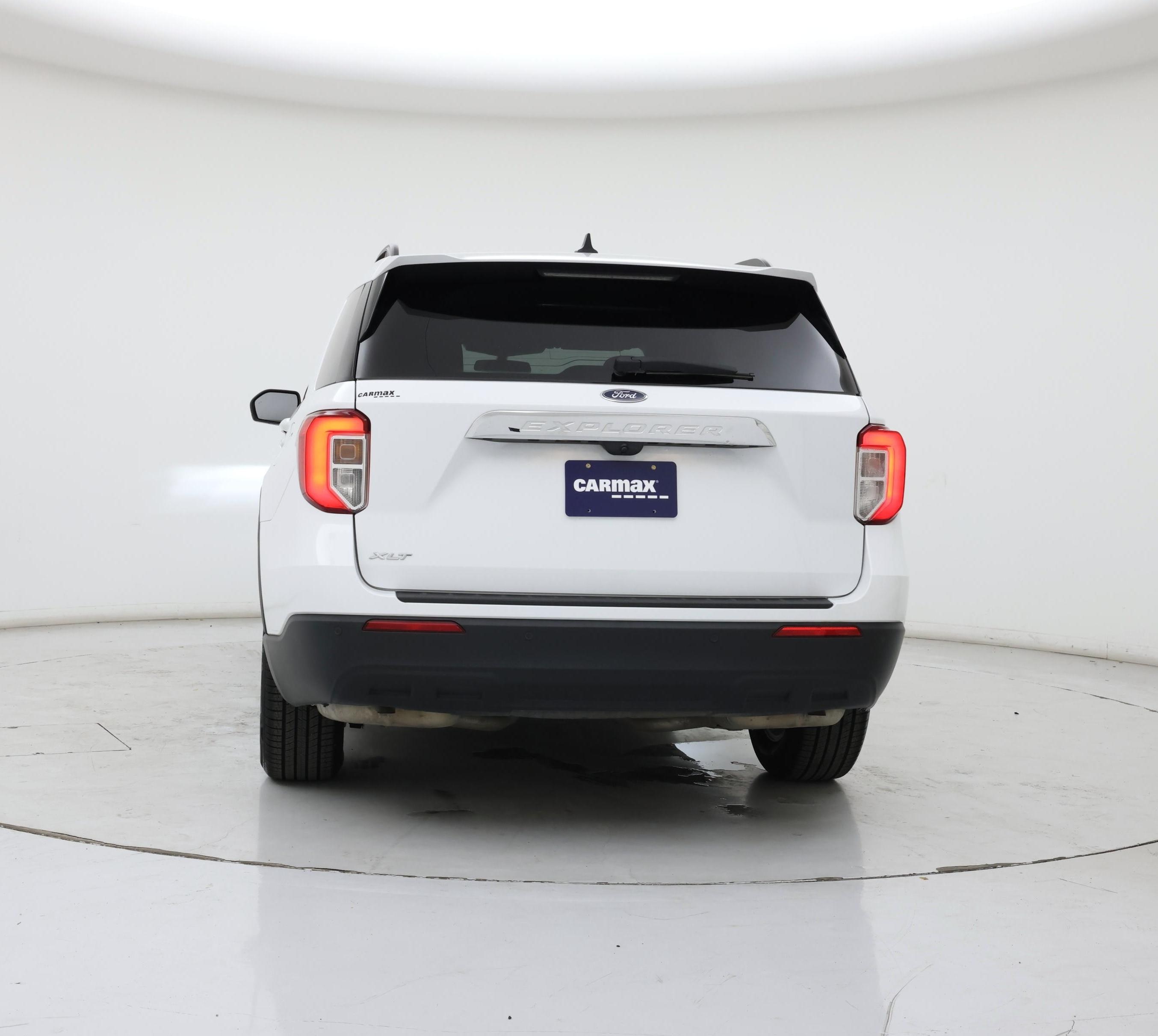 Thumbnail: 2022 Ford Explorer - 6