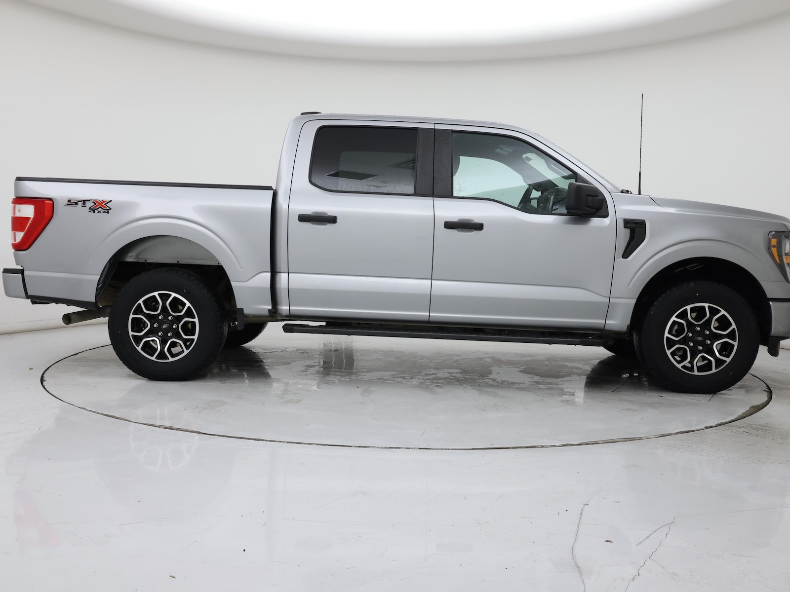 2023 Ford F-150 XL - Photo 8