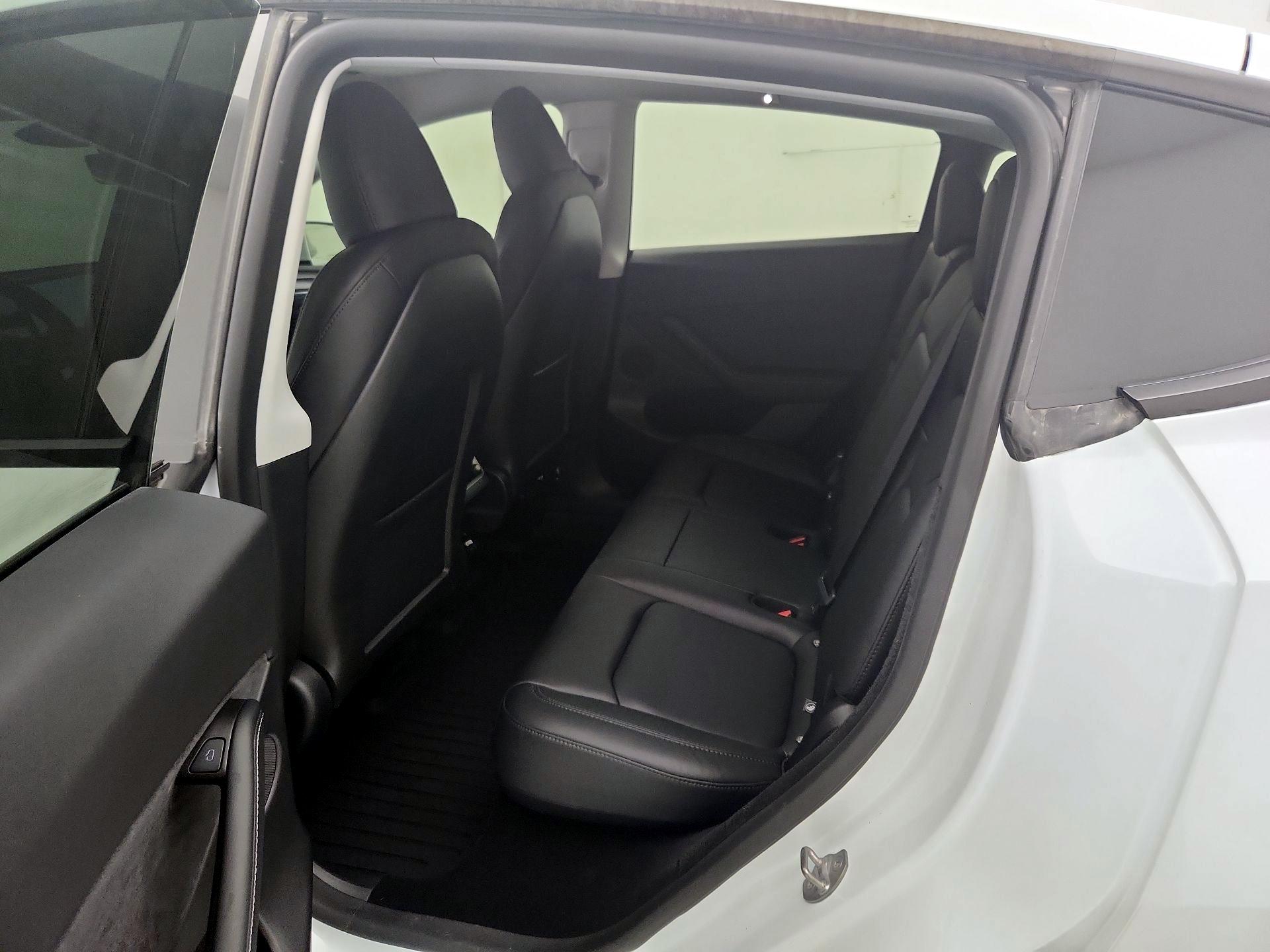 Thumbnail: 2025 Tesla Model Y - 19