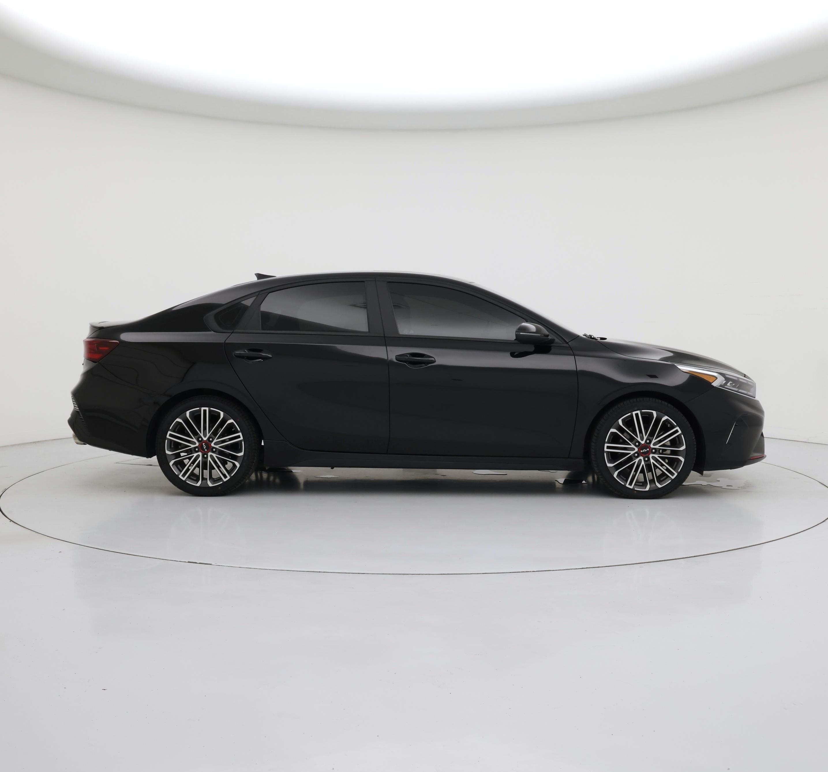 Thumbnail: 2022 Kia Forte - 7
