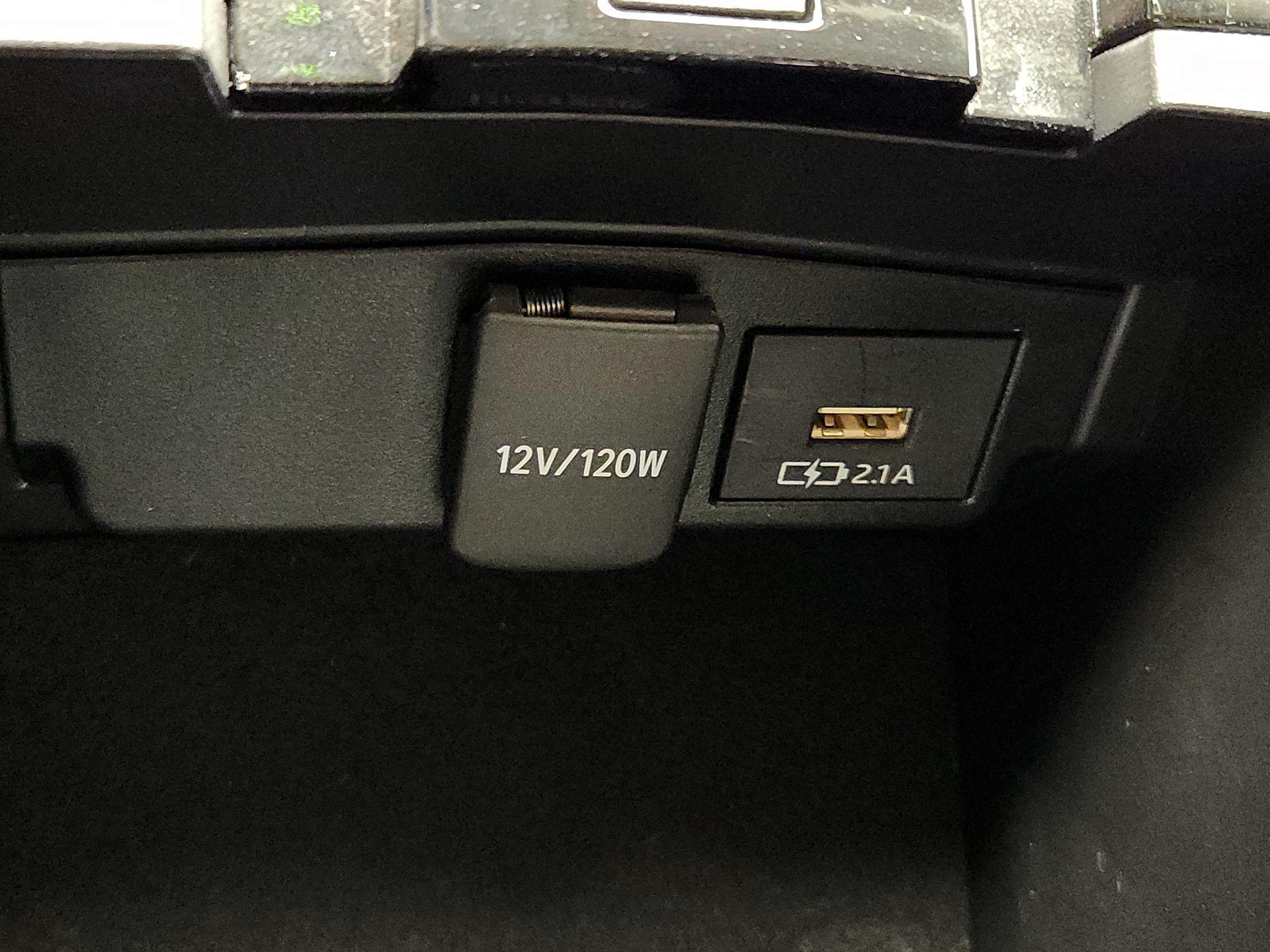 Thumbnail: 2021 Toyota Corolla - 18
