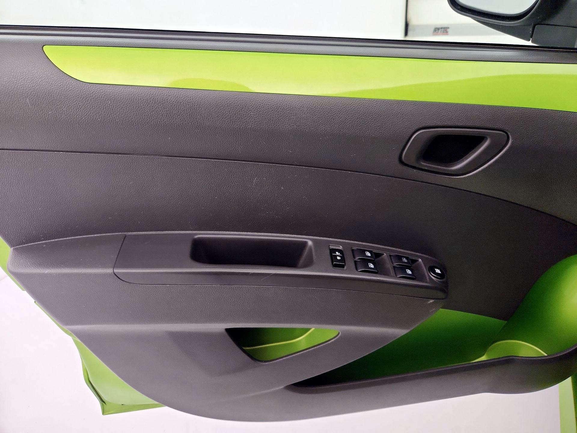 Thumbnail: 2014 Chevrolet Spark - 12