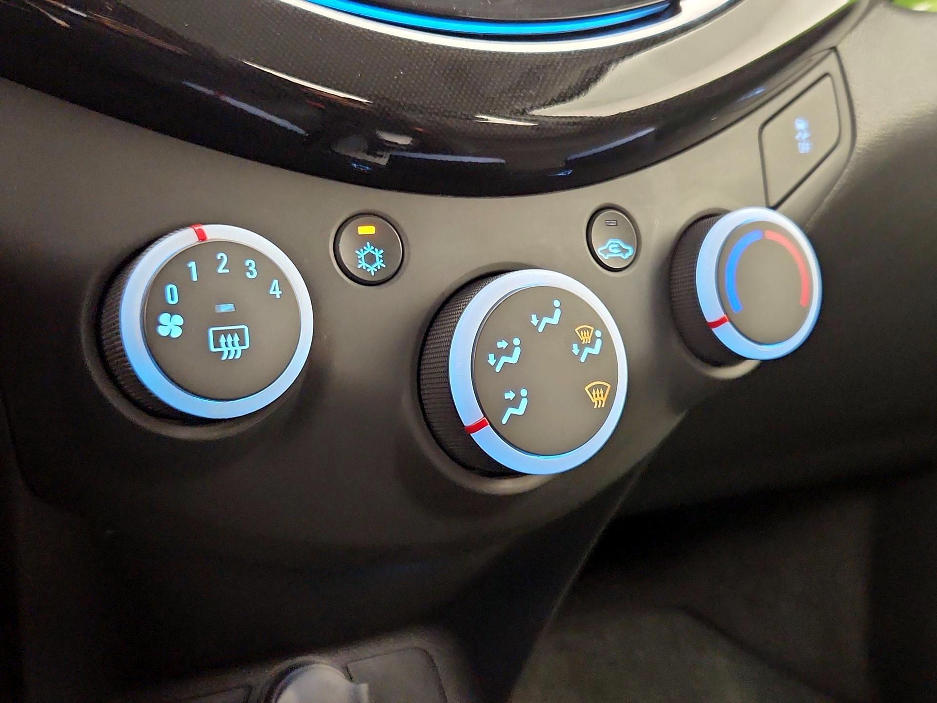 Thumbnail: 2014 Chevrolet Spark - 15