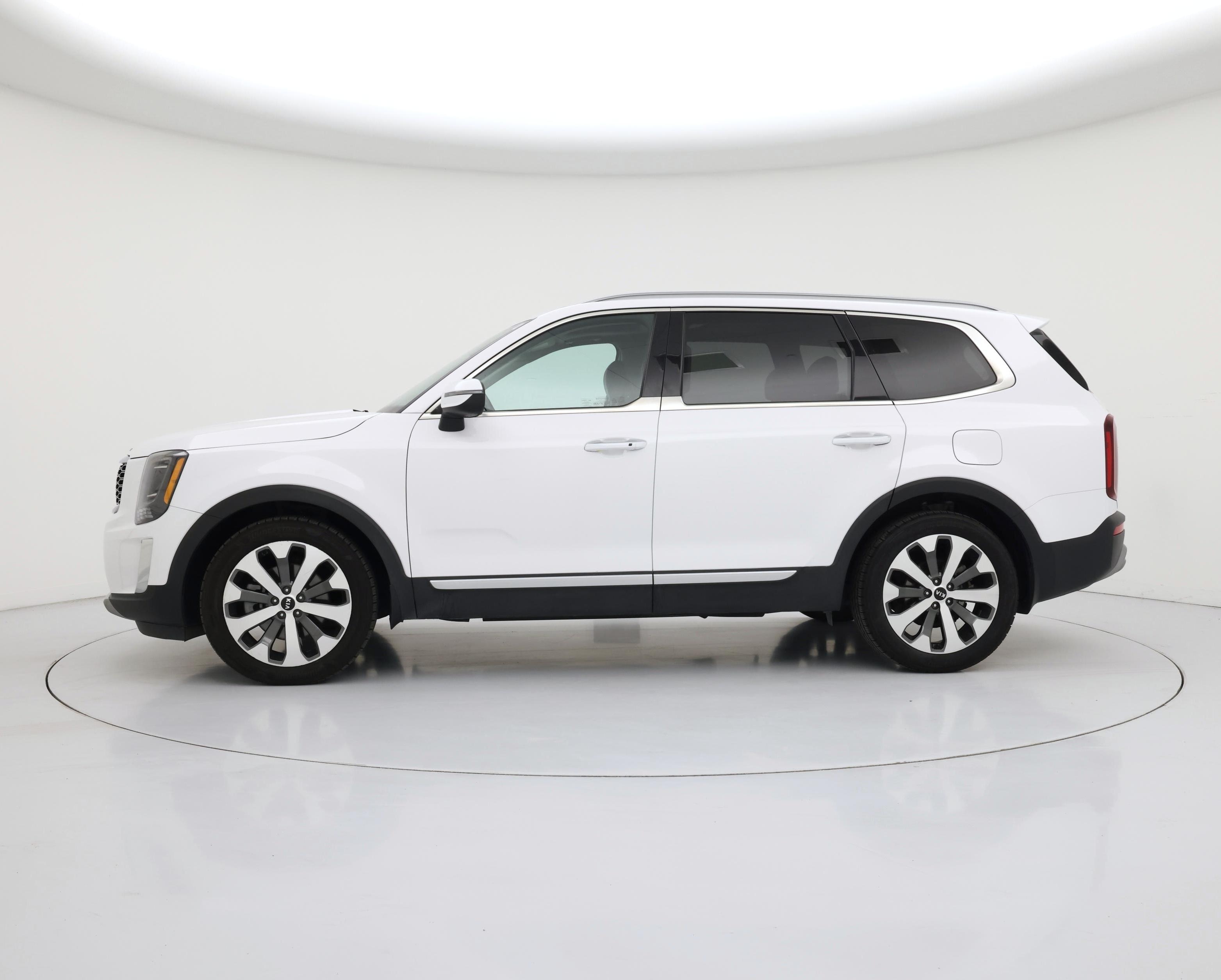 Thumbnail: 2021 Kia Telluride - 3