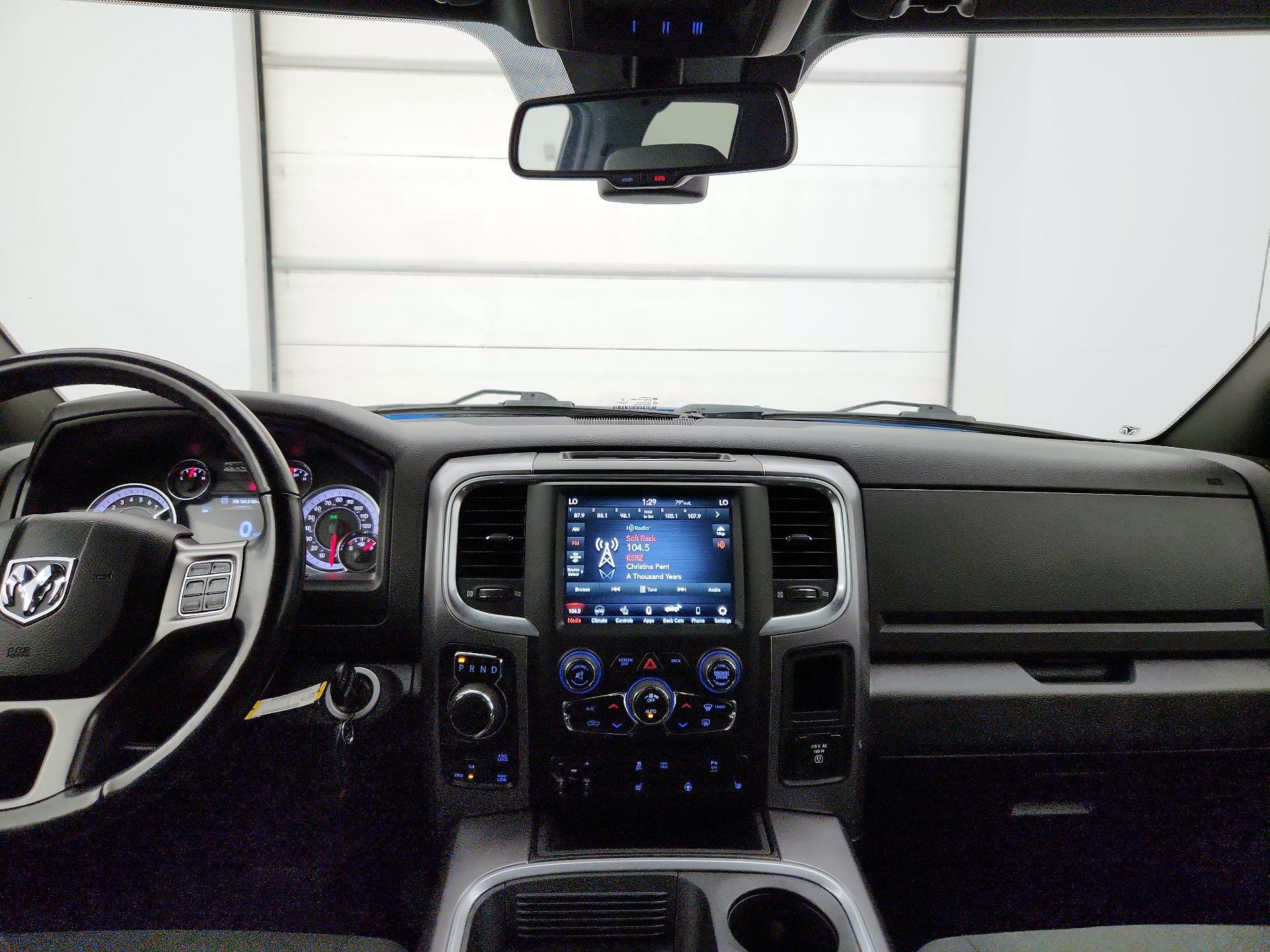 Thumbnail: 2021 RAM 1500 Classic - 9