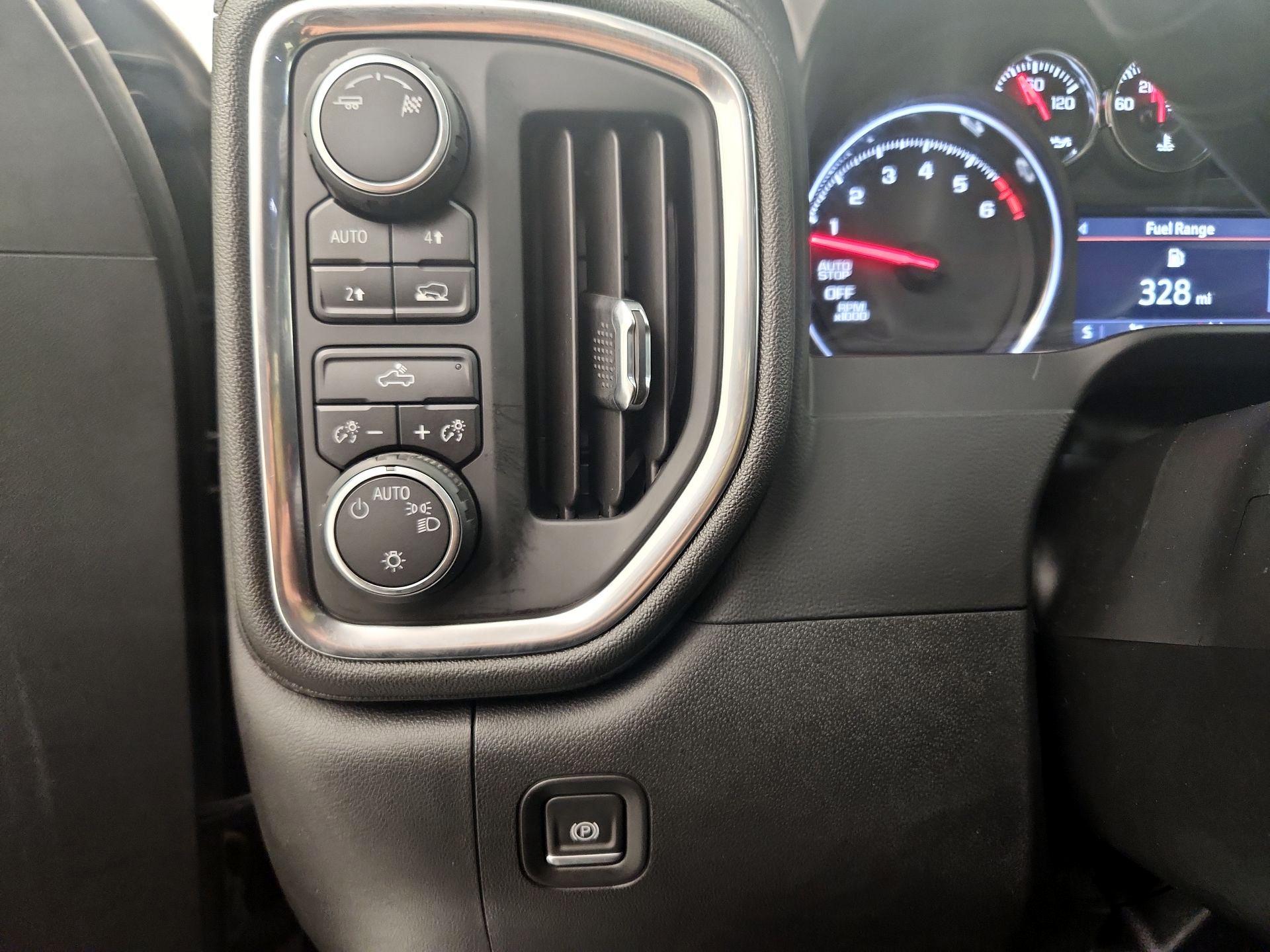 Thumbnail: 2019 Chevrolet Silverado 1500 - 13