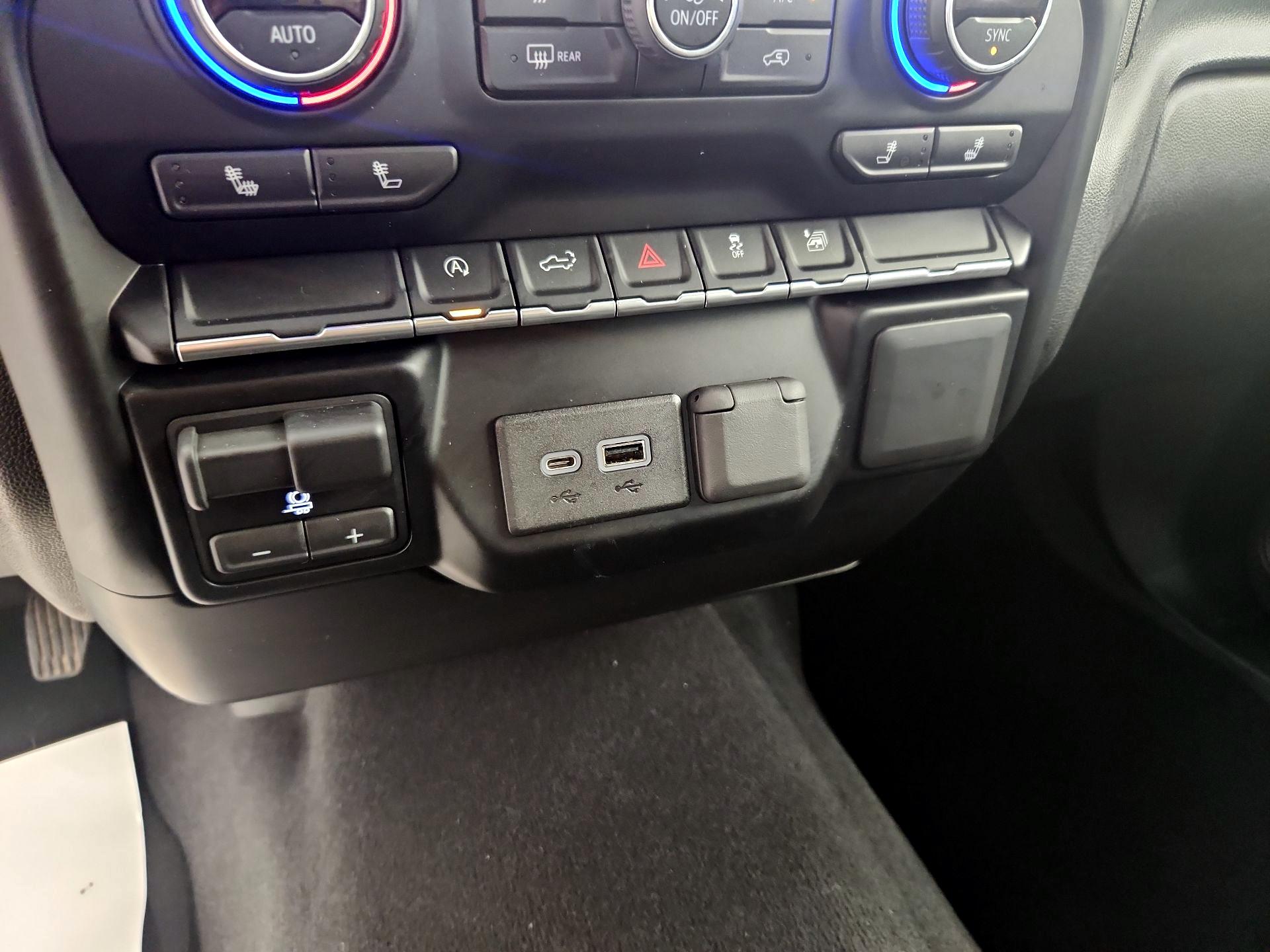 Thumbnail: 2019 Chevrolet Silverado 1500 - 18