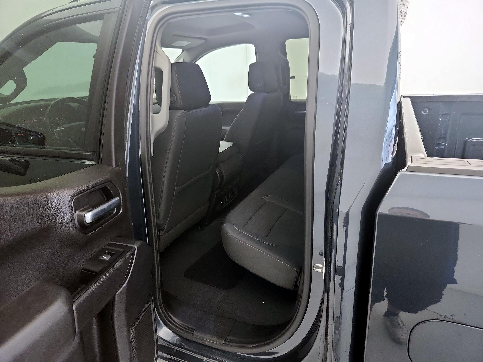 Thumbnail: 2019 Chevrolet Silverado 1500 - 19