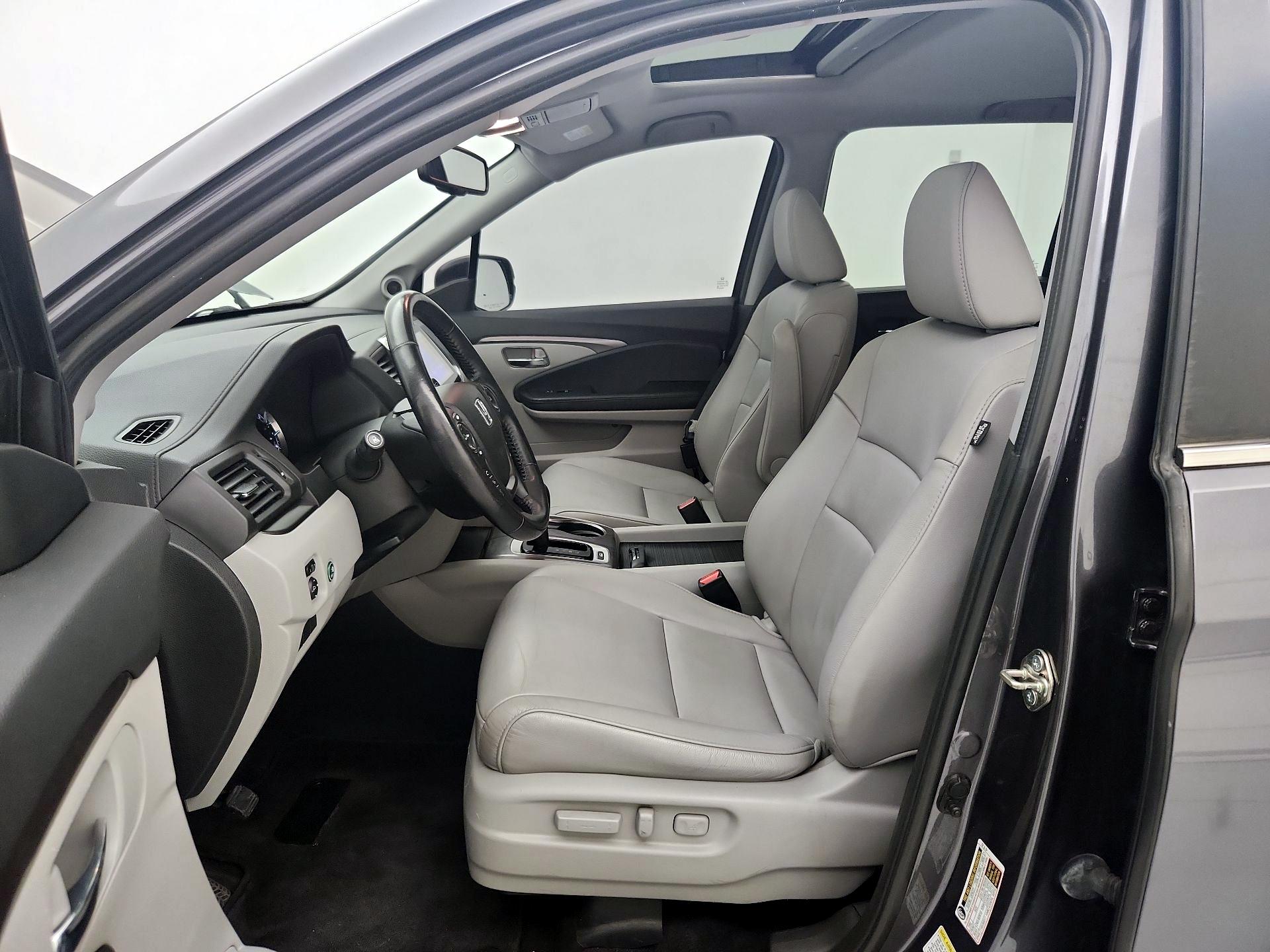 Thumbnail: 2016 Honda Pilot - 11