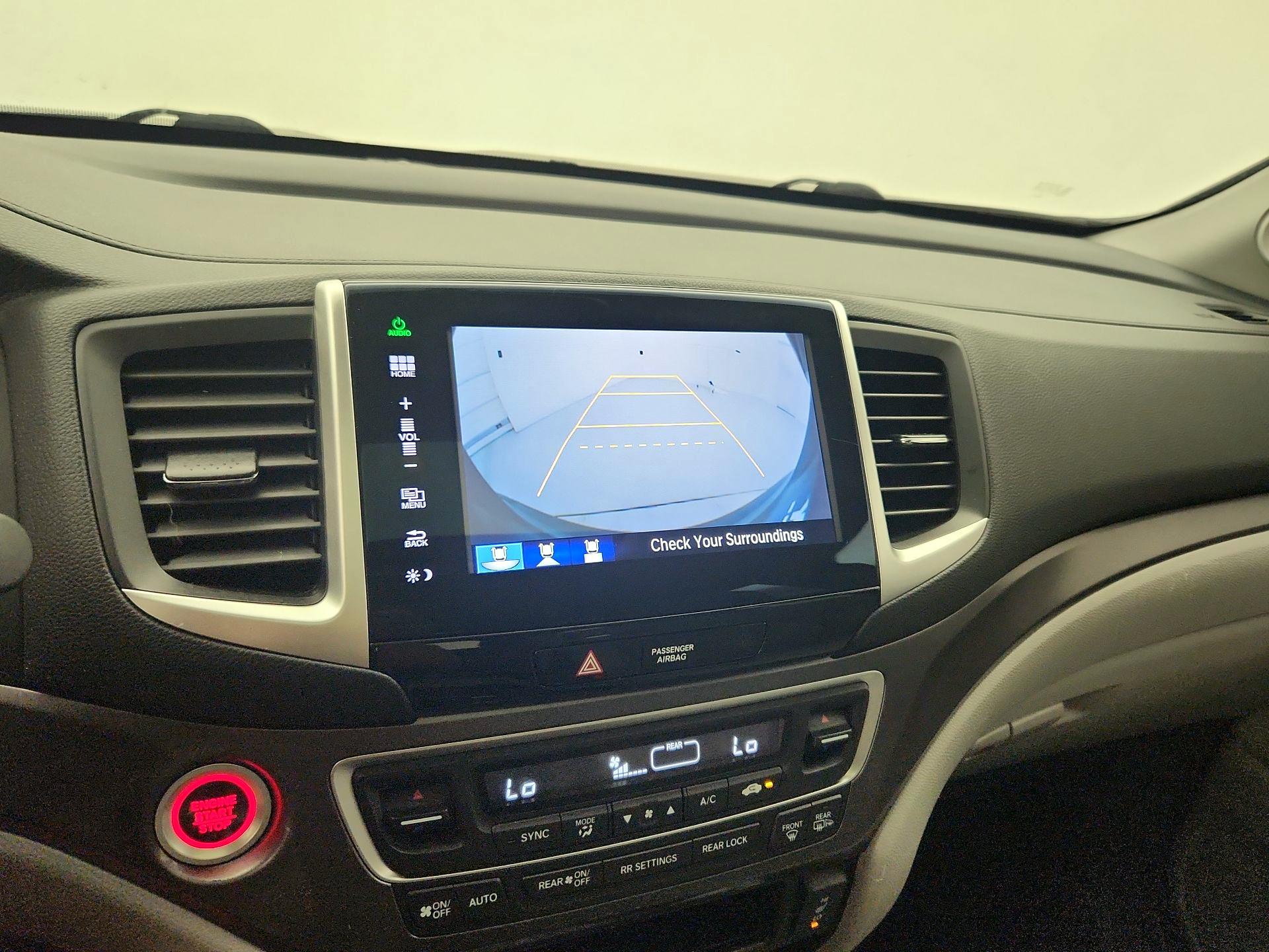 Thumbnail: 2016 Honda Pilot - 14