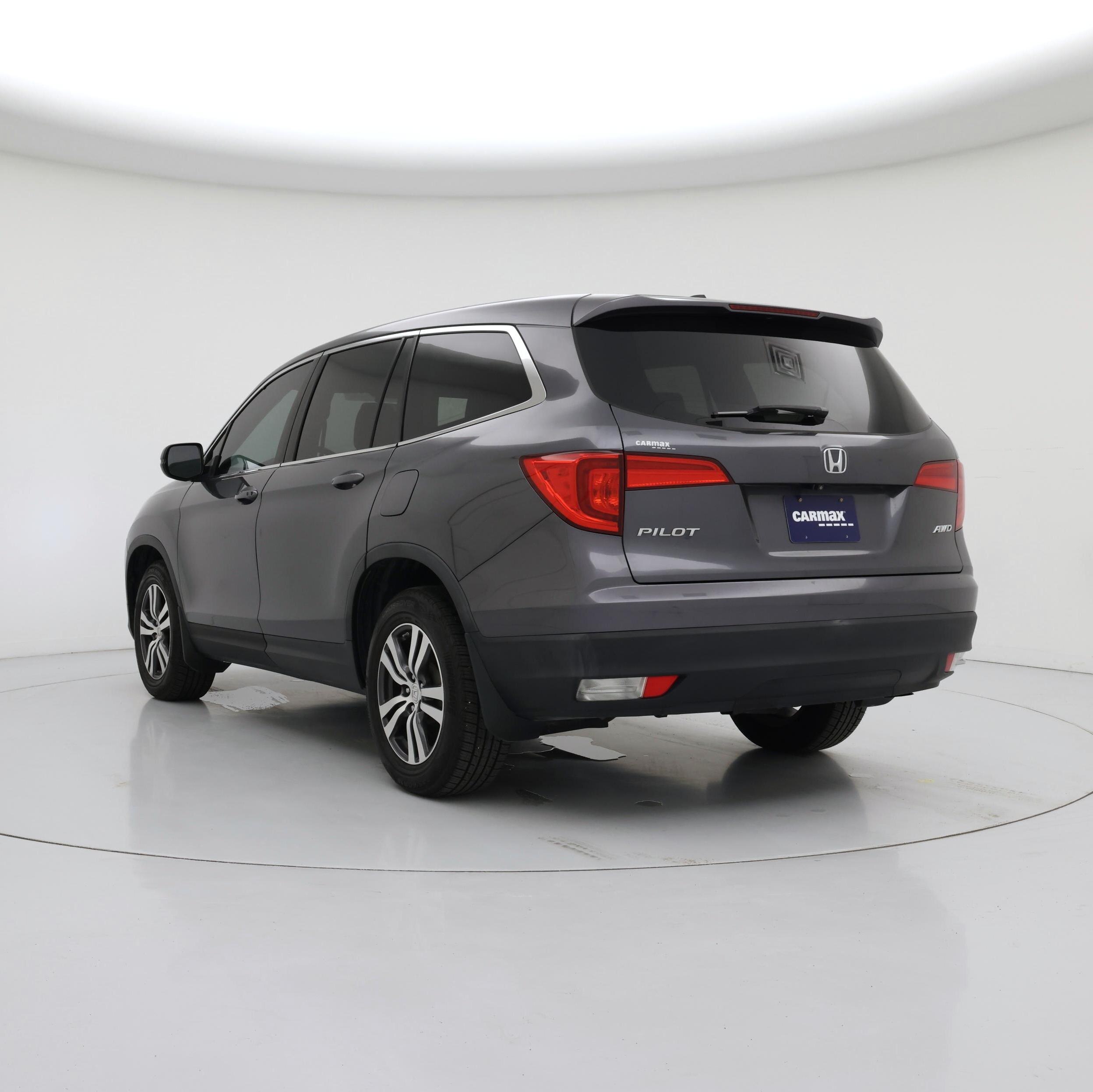 Thumbnail: 2016 Honda Pilot - 2