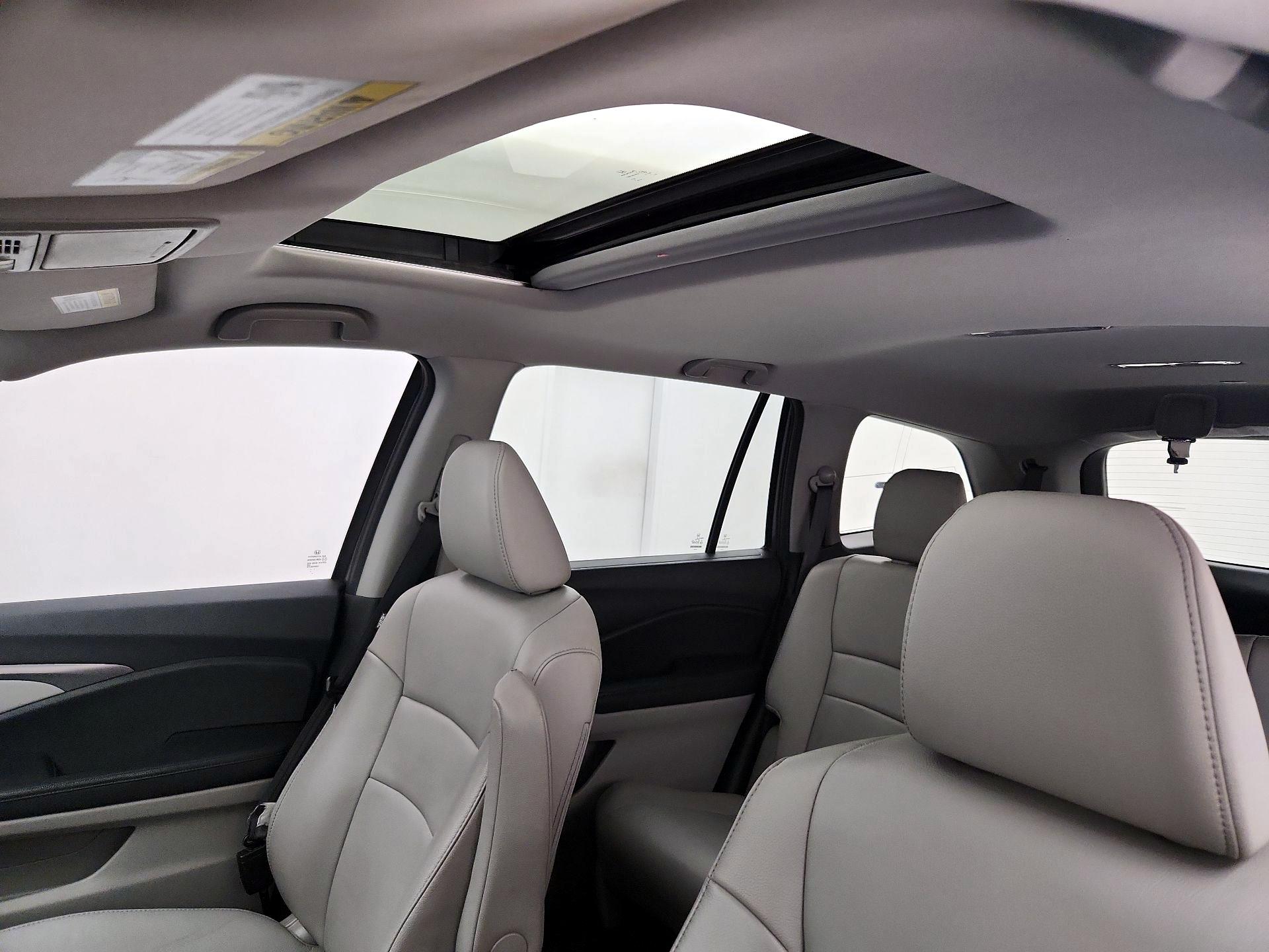 Thumbnail: 2016 Honda Pilot - 19