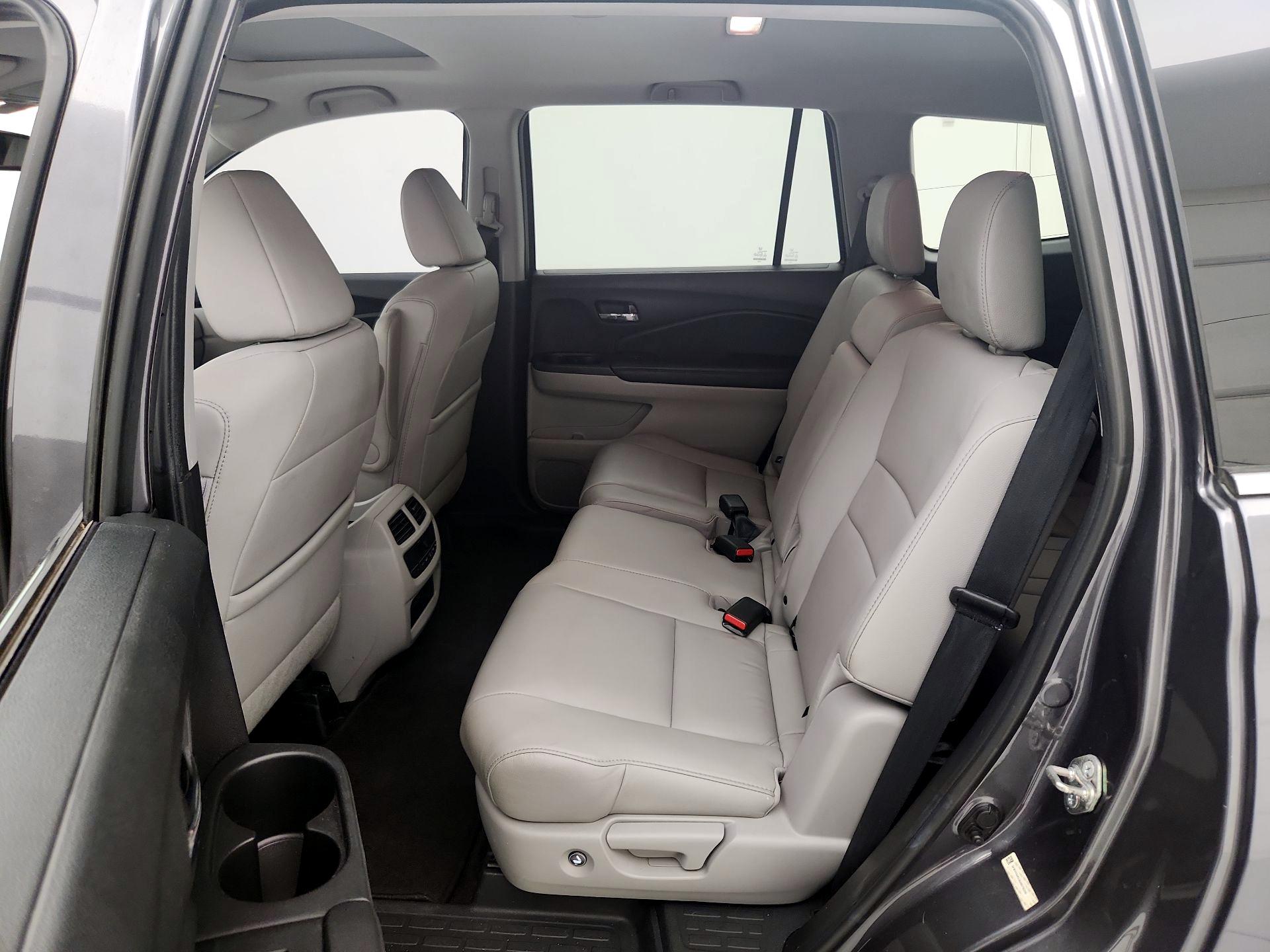 Thumbnail: 2016 Honda Pilot - 20