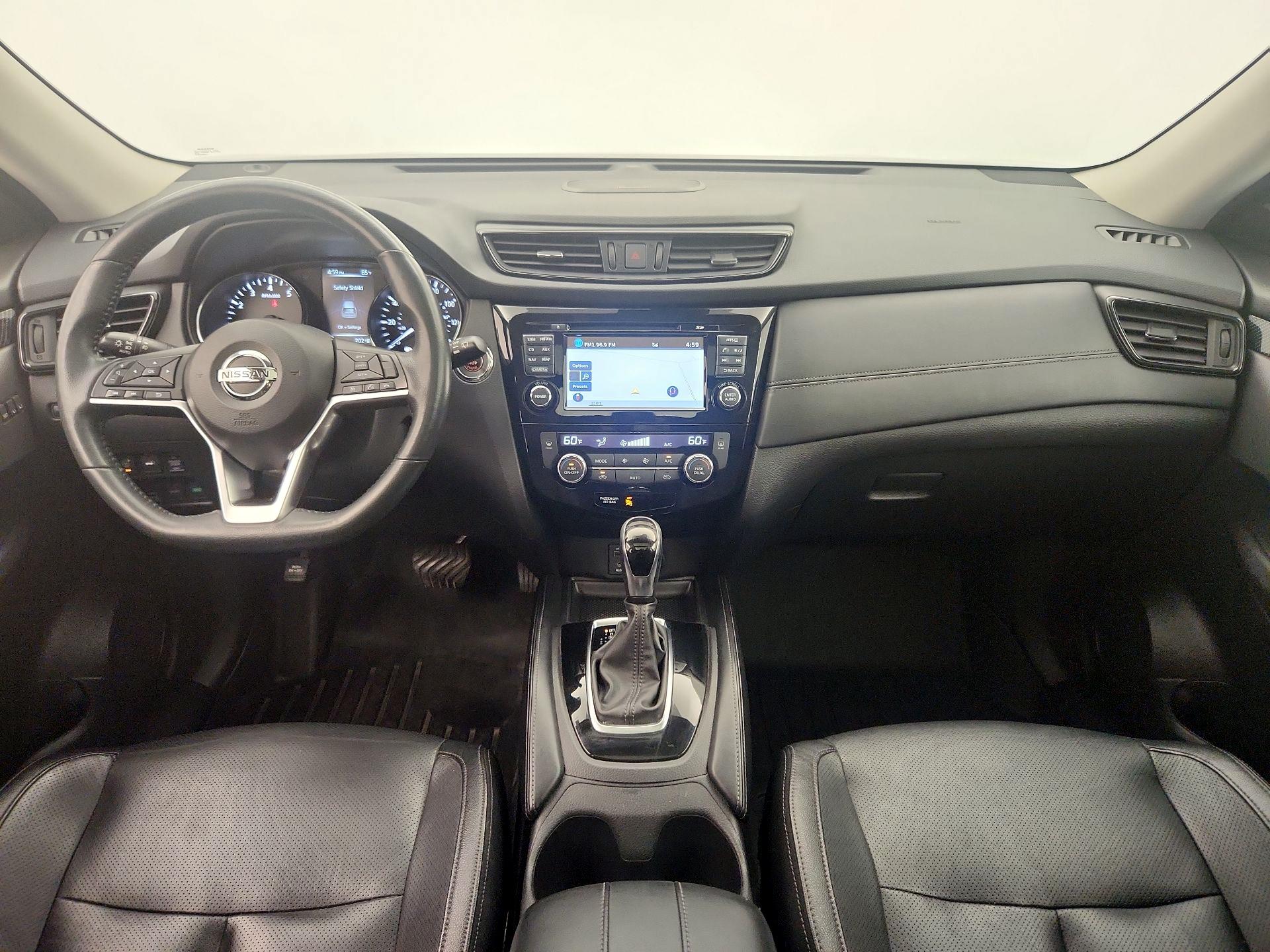 Thumbnail: 2017 Nissan Rogue - 9