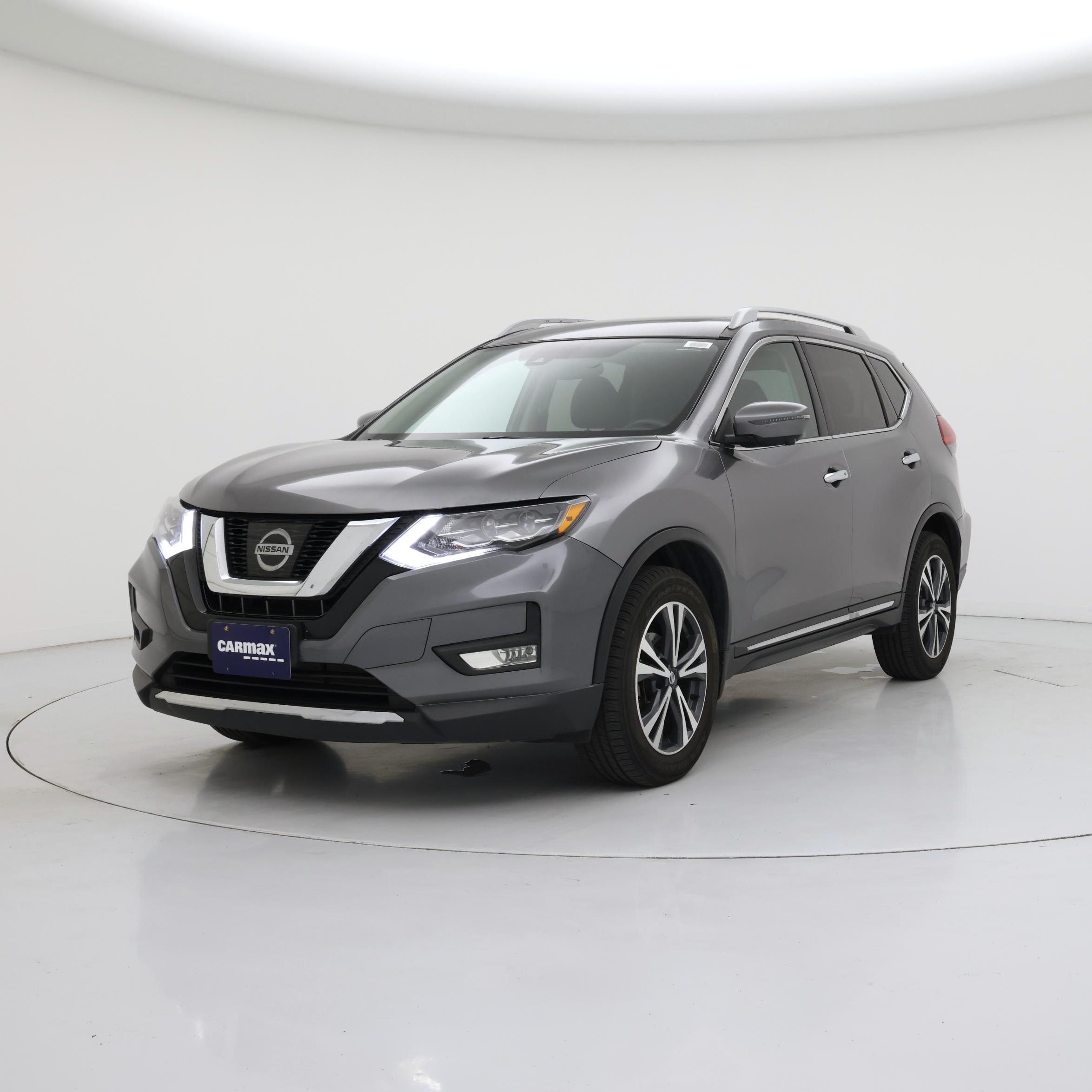 Thumbnail: 2017 Nissan Rogue - 4