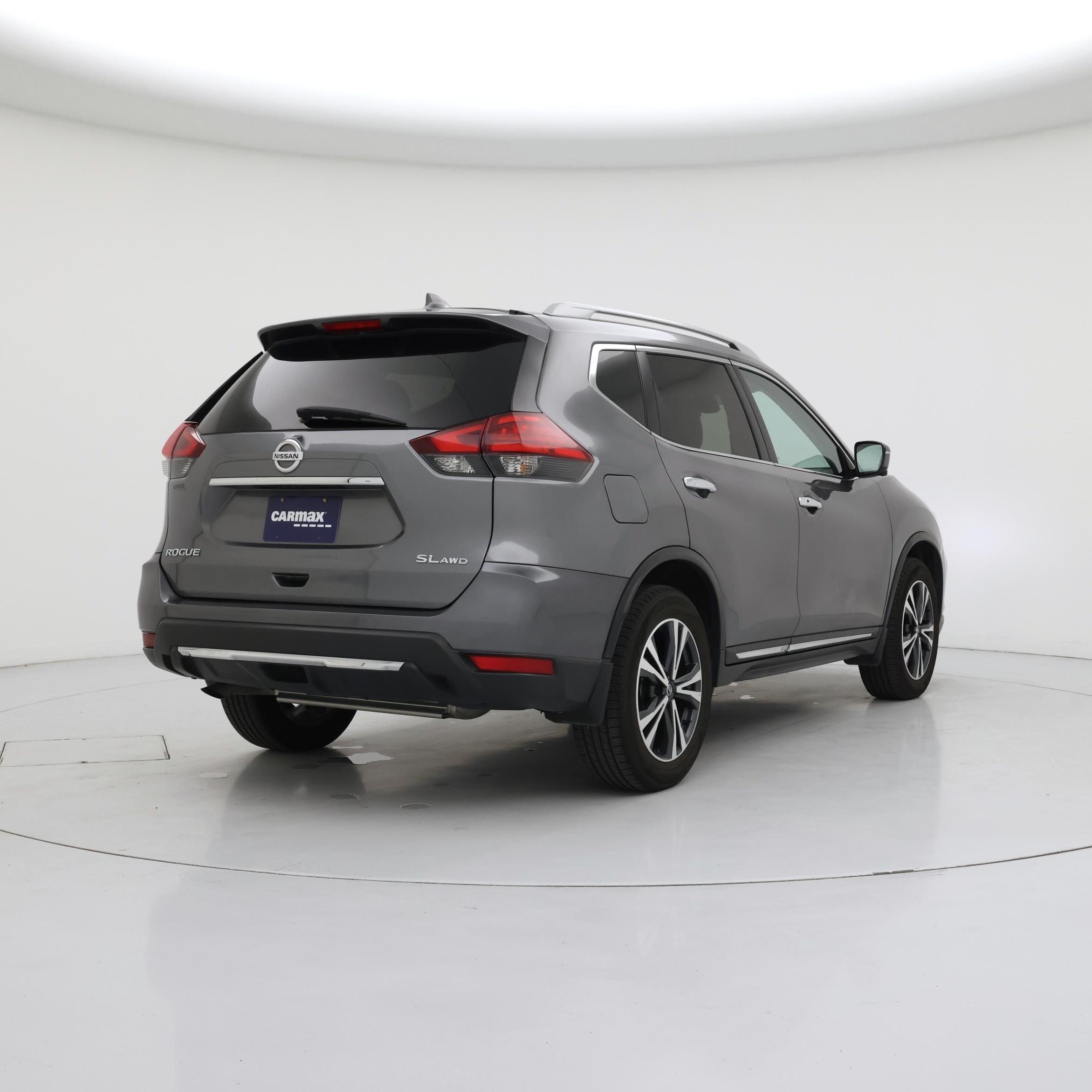 Thumbnail: 2017 Nissan Rogue - 8