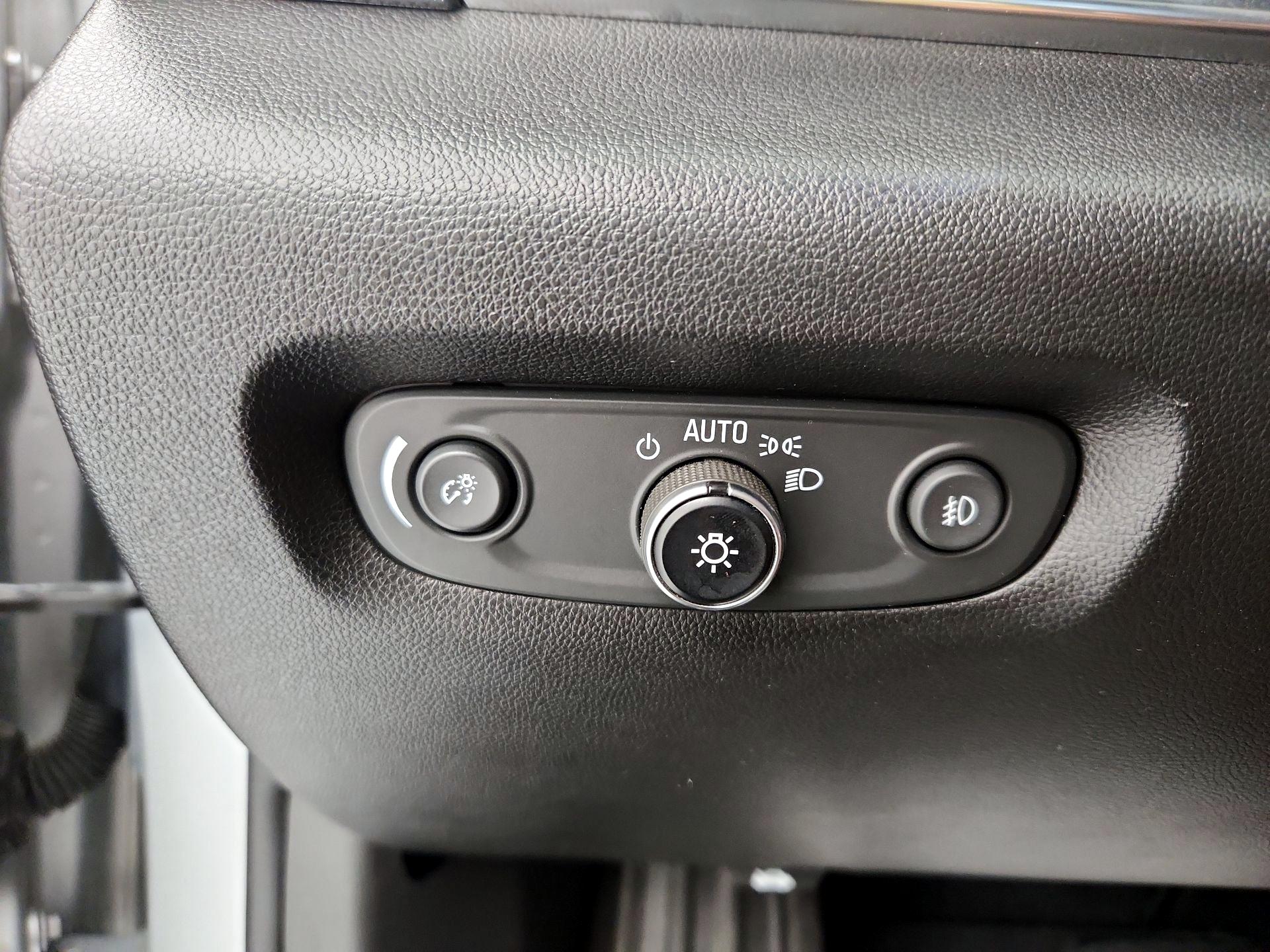 Thumbnail: 2019 Chevrolet Traverse - 13