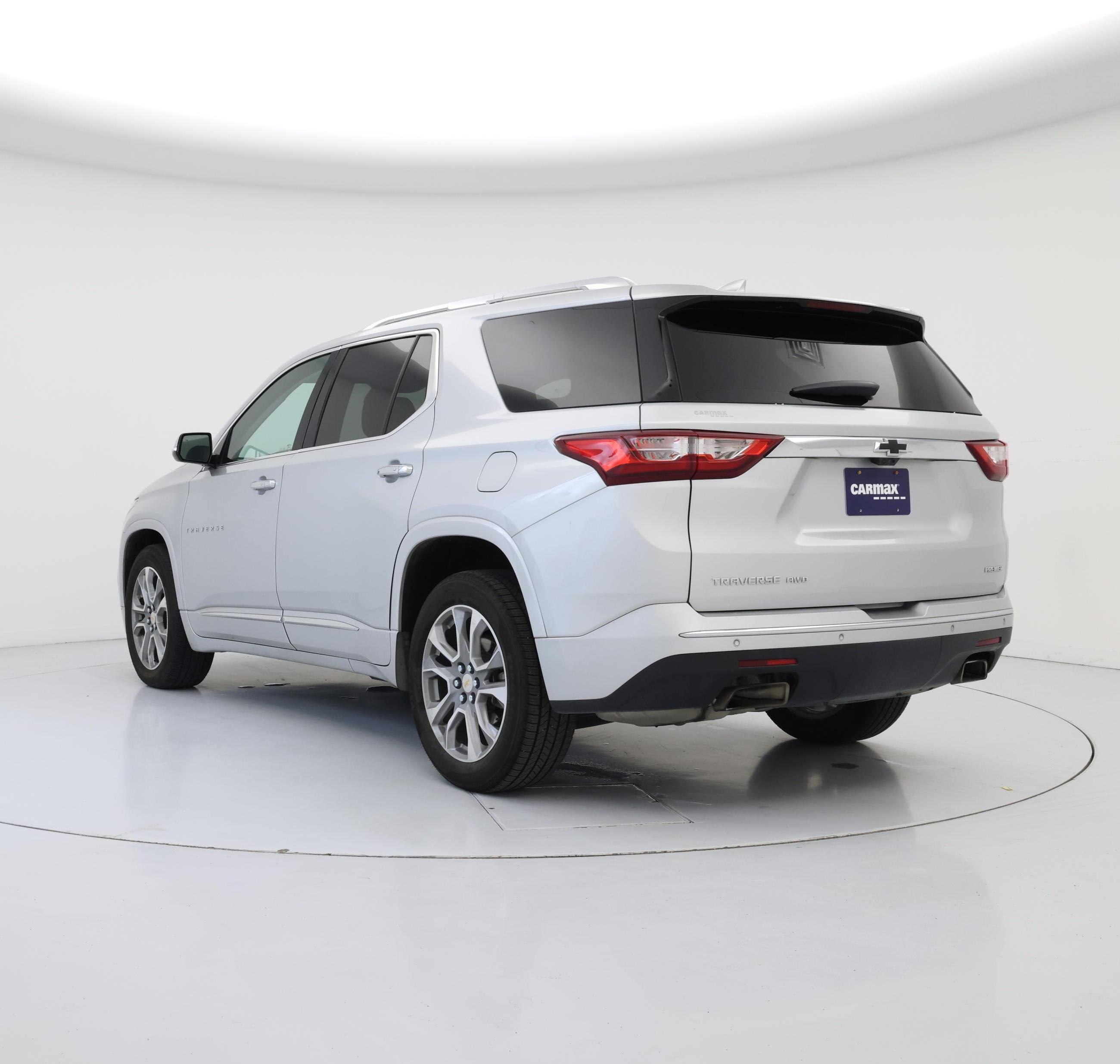 Thumbnail: 2019 Chevrolet Traverse - 2