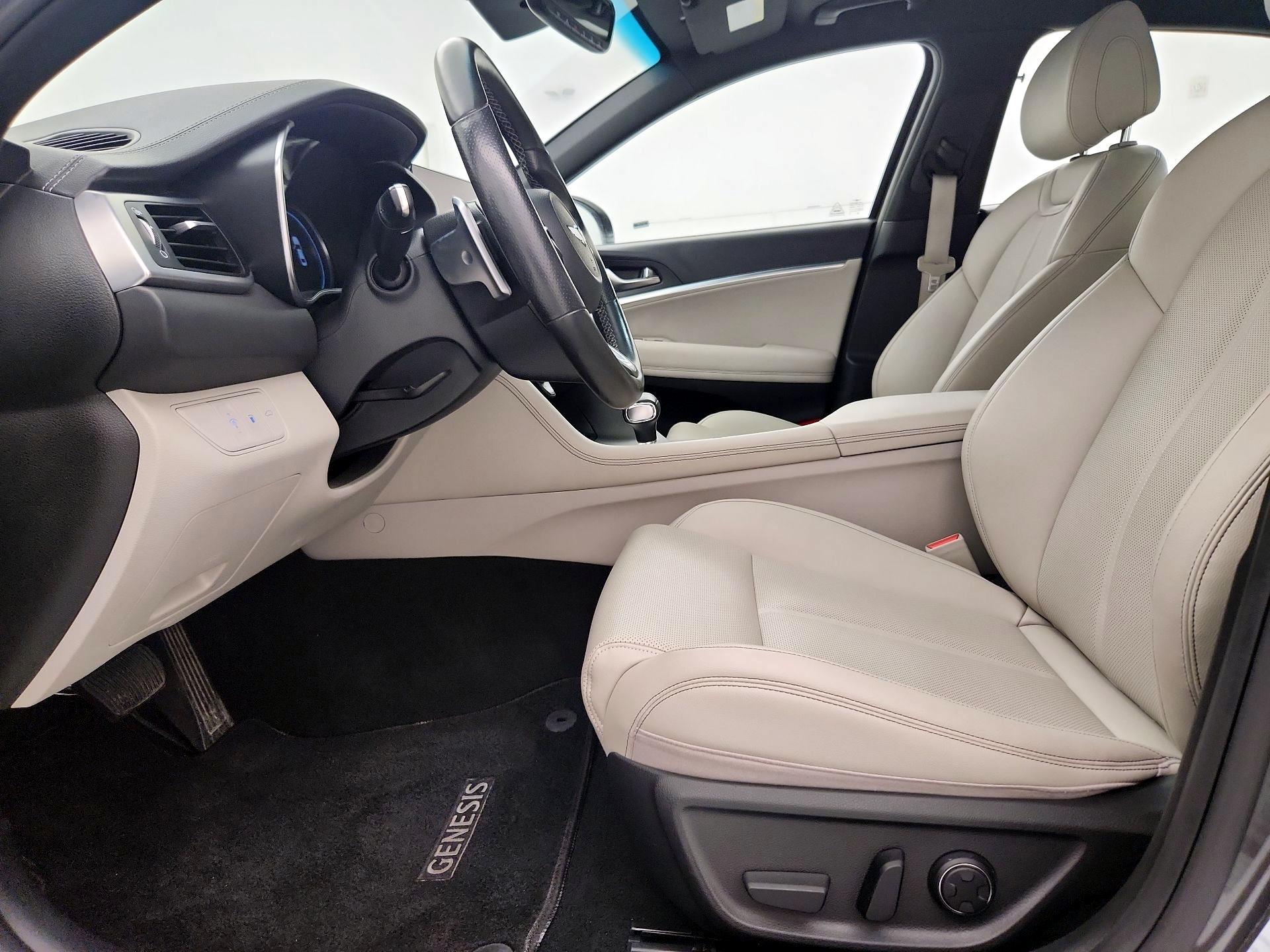 Thumbnail: 2023 Genesis G70 - 11