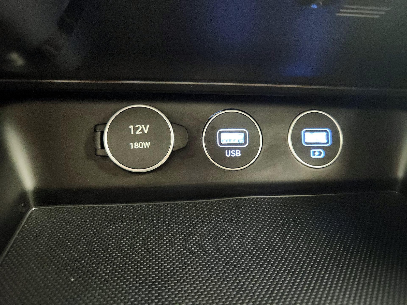 2023 GENESIS G70 Standard - Photo 20