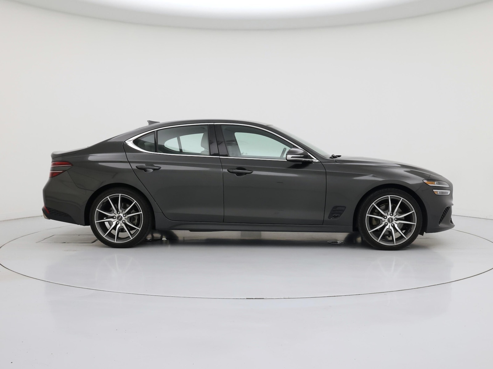 2023 GENESIS G70 Standard - Photo 8