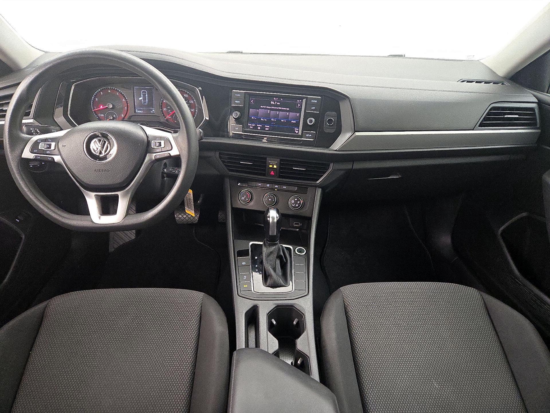 Thumbnail: 2019 Volkswagen Jetta - 9