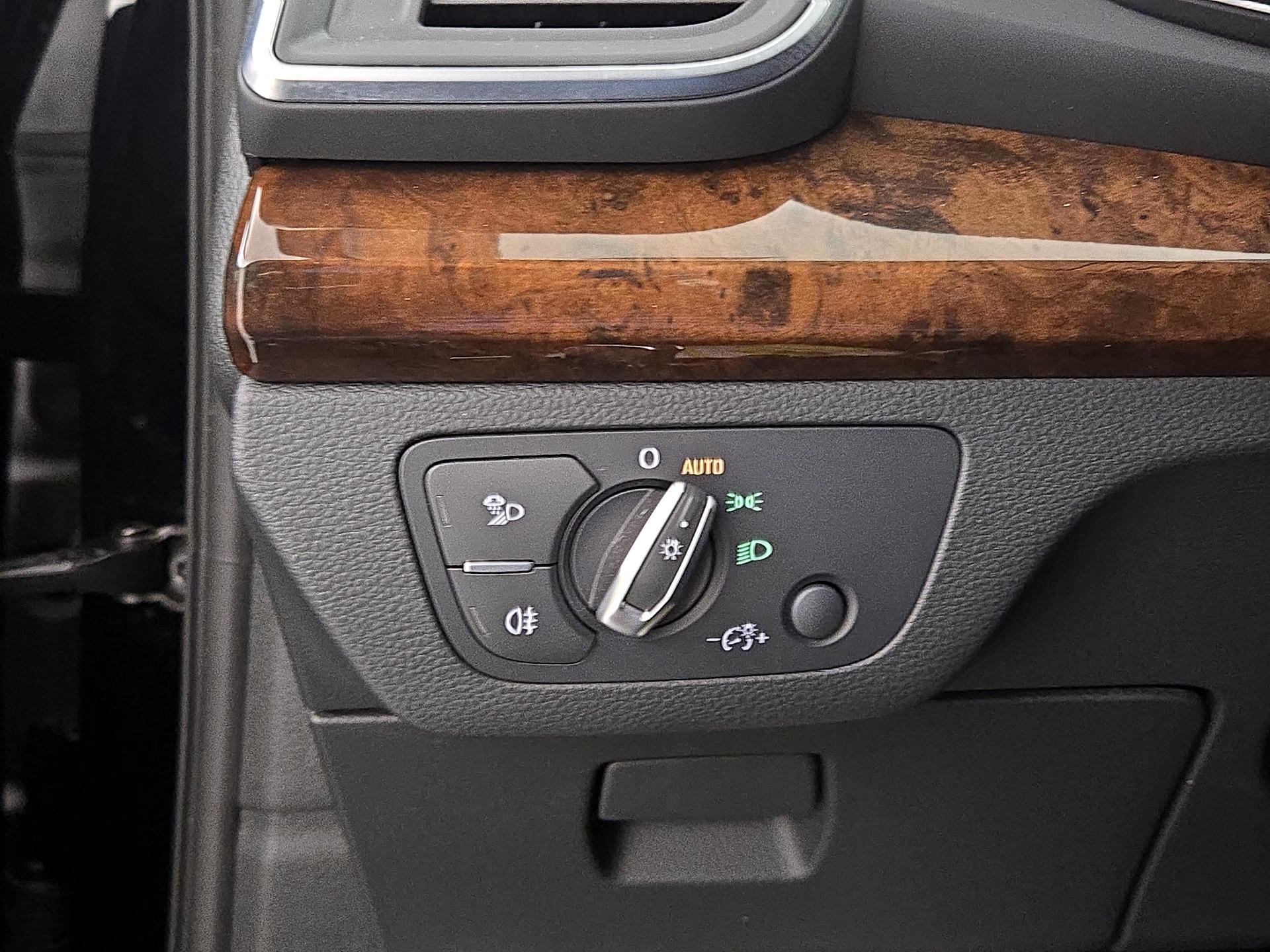 Thumbnail: 2020 Audi Q5 - 13