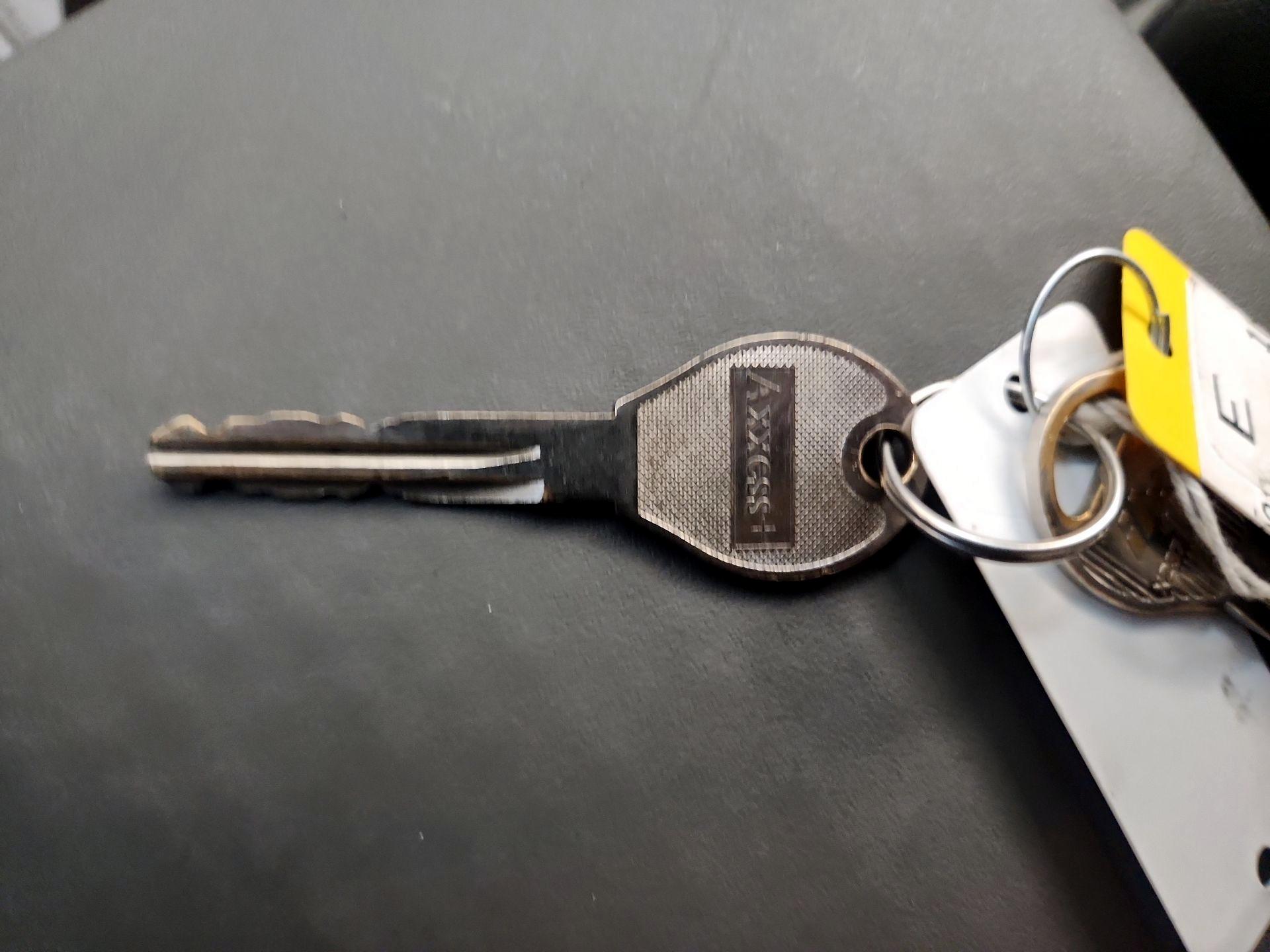 Thumbnail: 2014 Nissan Frontier - 18