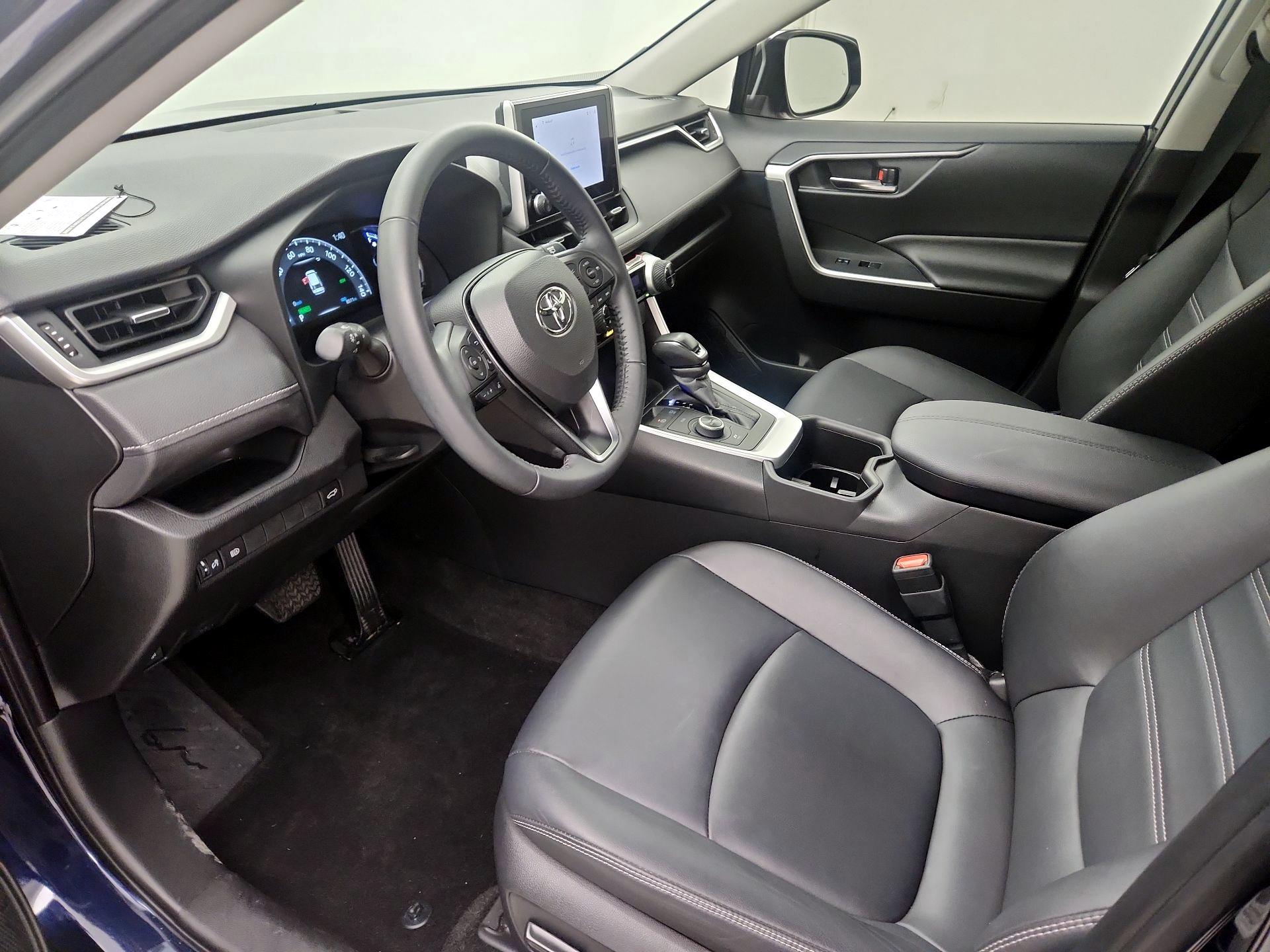 Thumbnail: 2024 Toyota RAV4 - 11